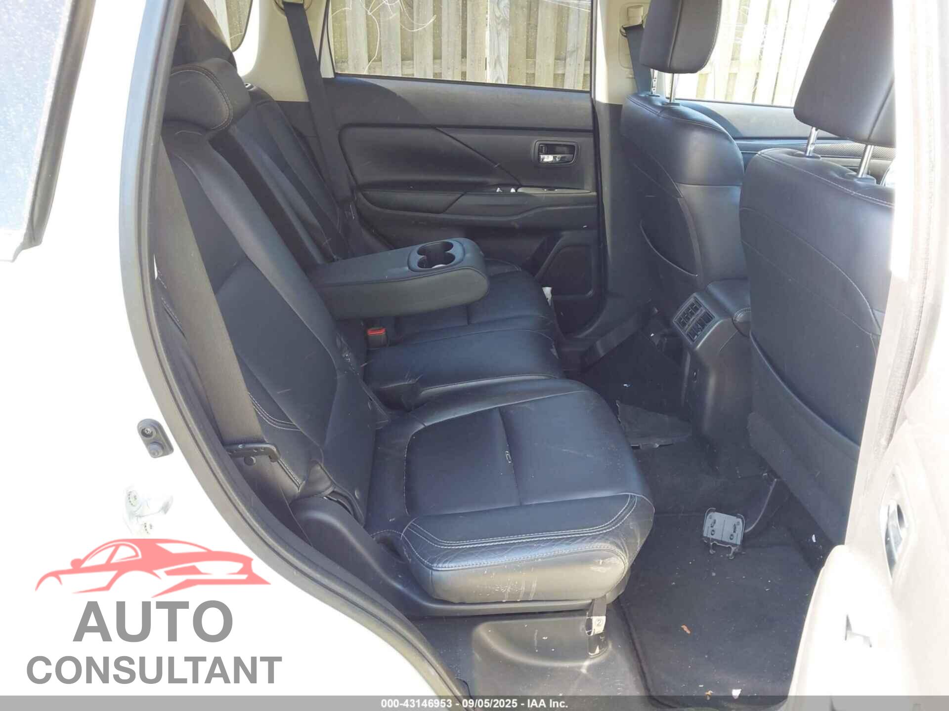 MITSUBISHI OUTLANDER 2019 - JA4JZ4AX6KZ030772