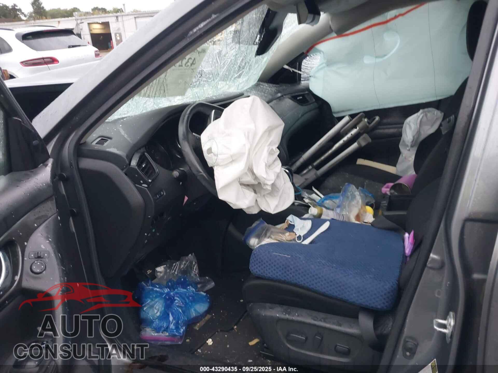 NISSAN ROGUE 2019 - JN8AT2MV4KW385130