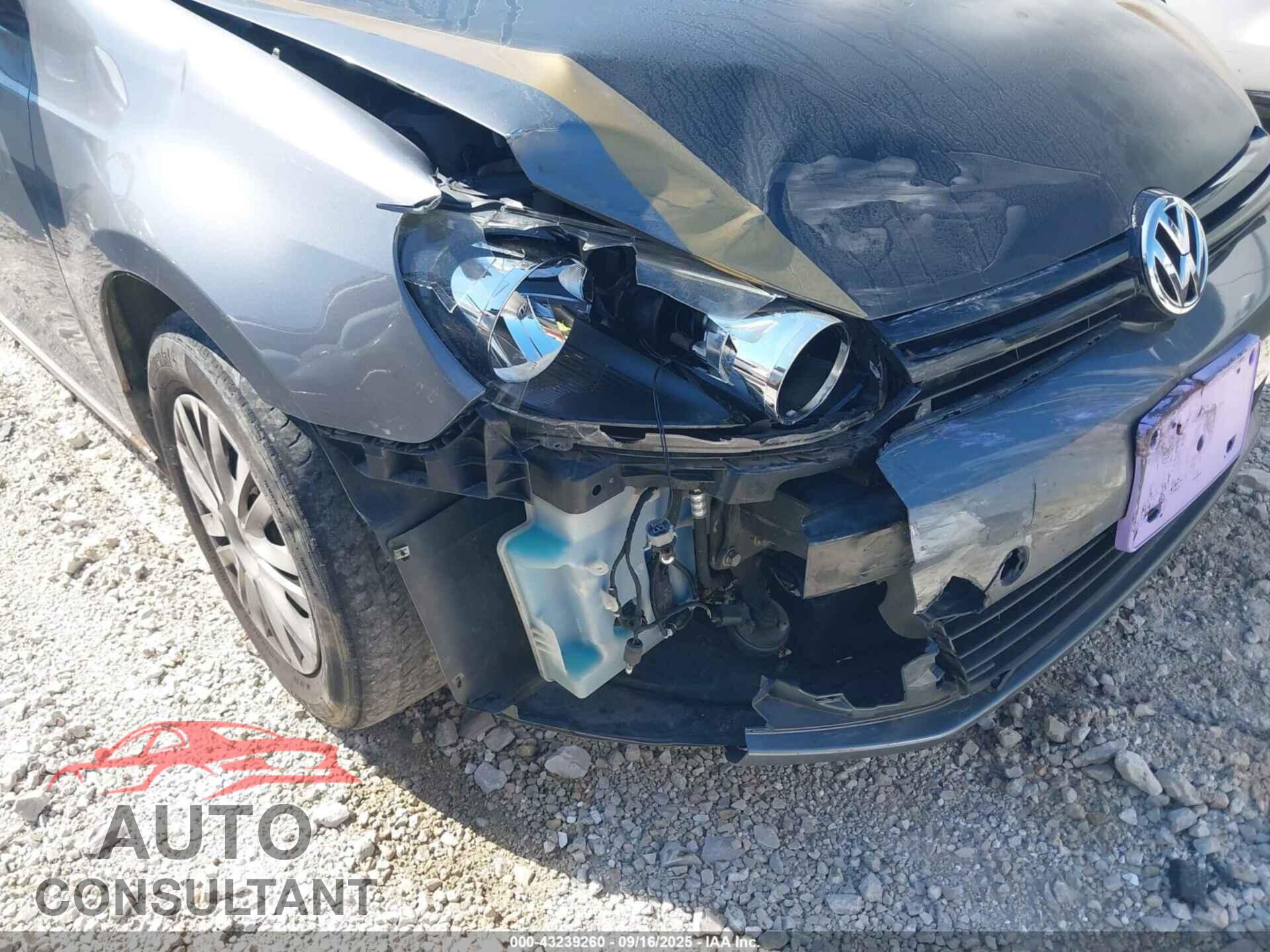 VOLKSWAGEN GOLF 2011 - WVWBB7AJ3BW043783