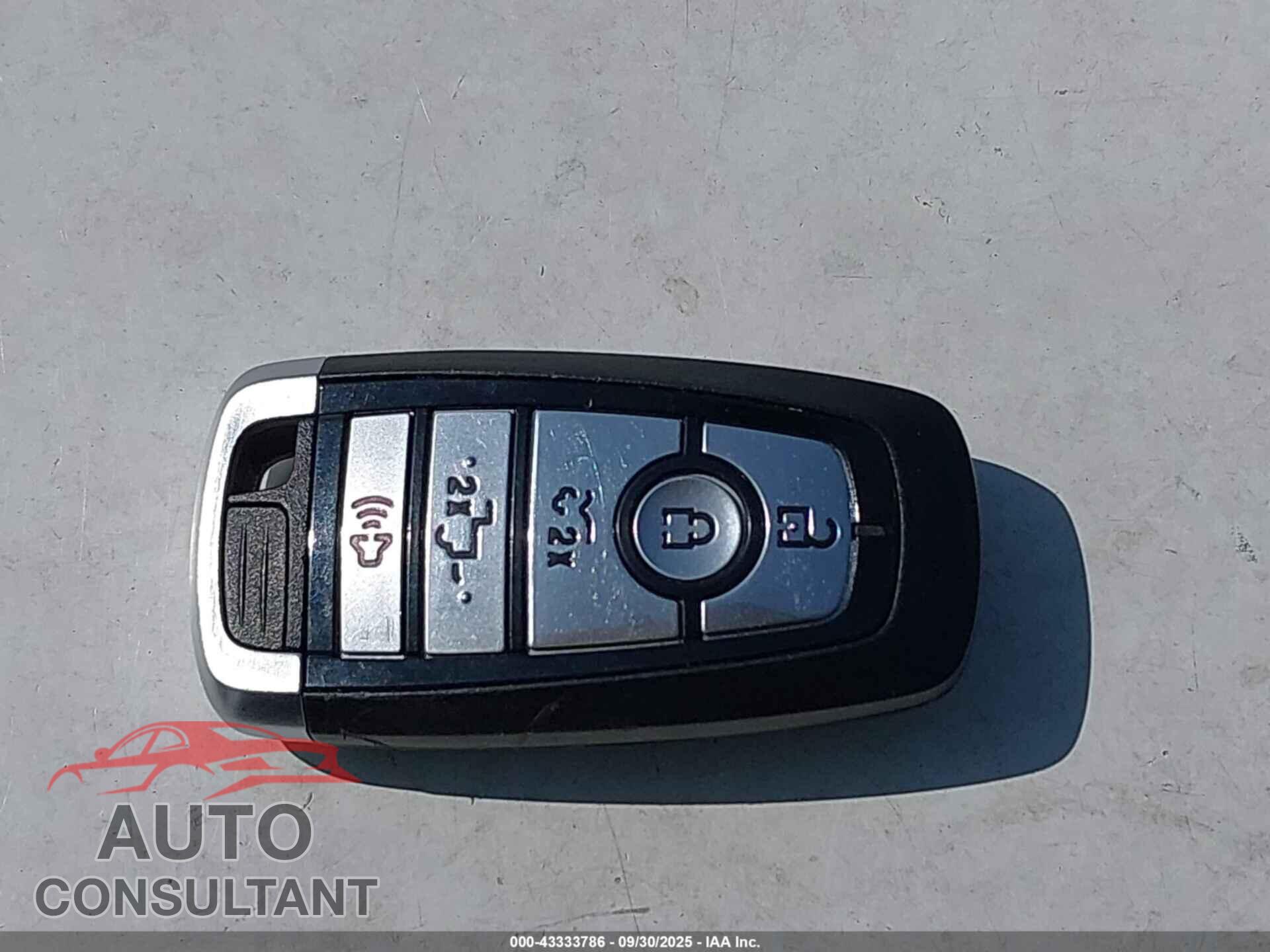 FORD F-150 LIGHTNING 2023 - 1FT6W1EV9PWG18668