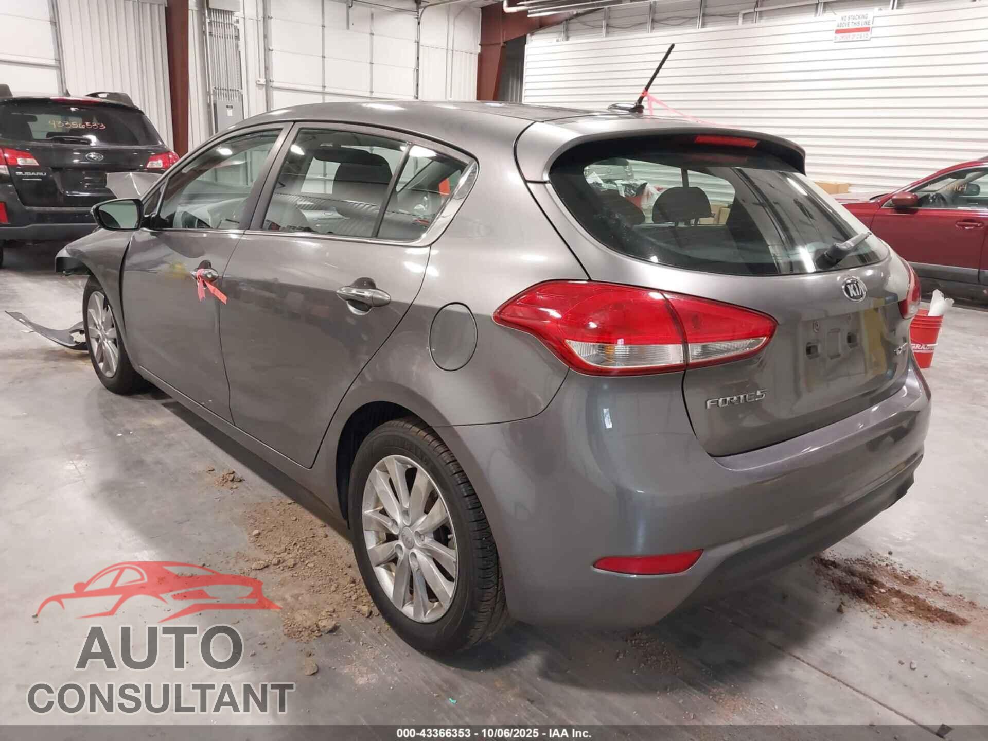 KIA FORTE 2015 - KNAFX5A80F5289543