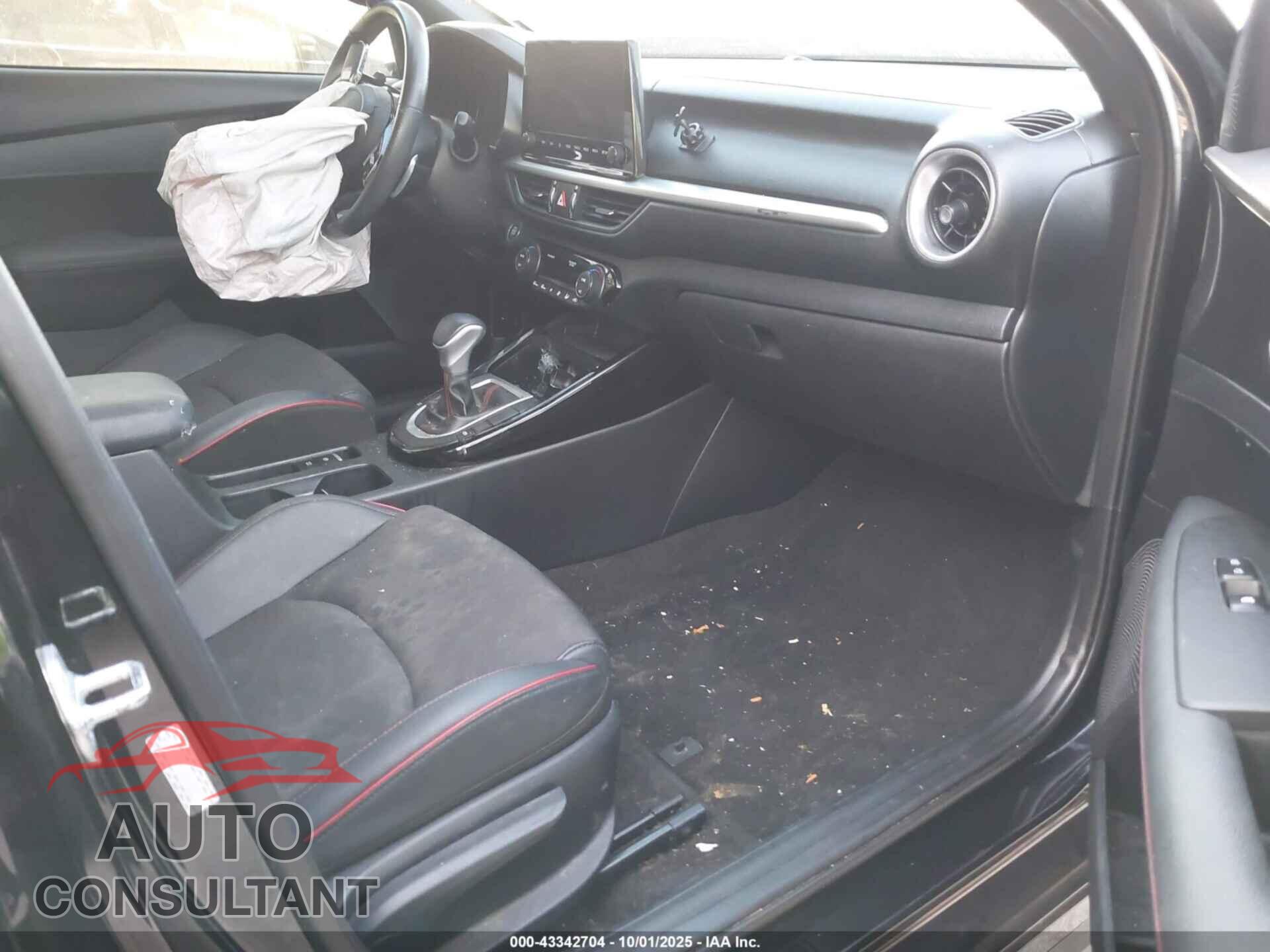 KIA FORTE 2023 - 3KPF44AC7PE680379