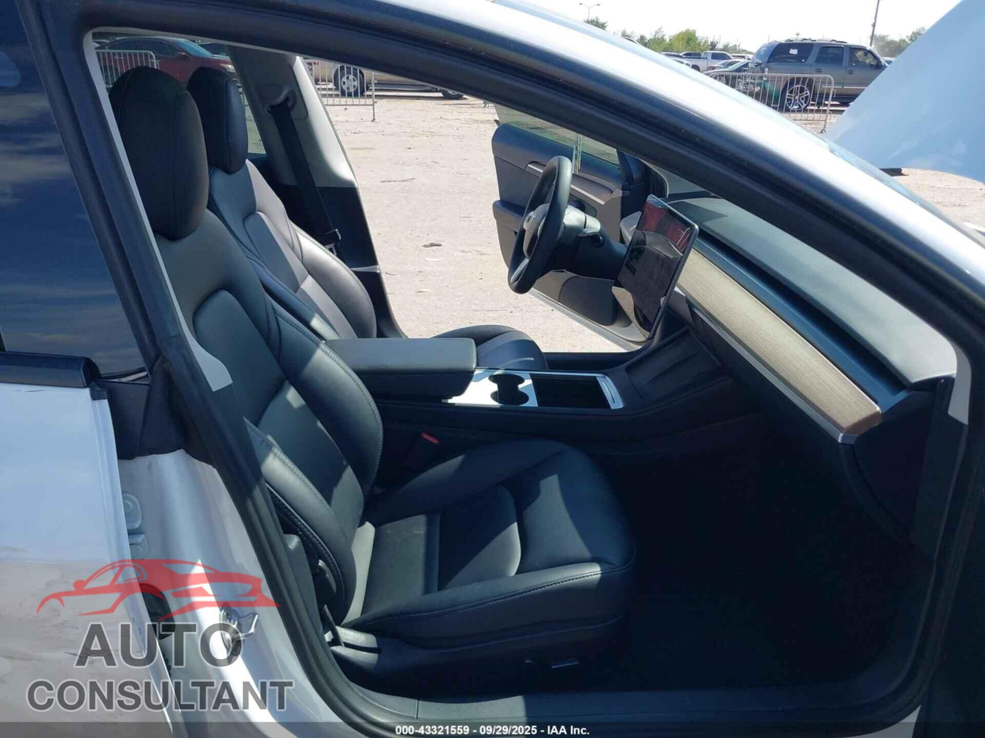 TESLA MODEL 3 2022 - 5YJ3E1EB6NF364978