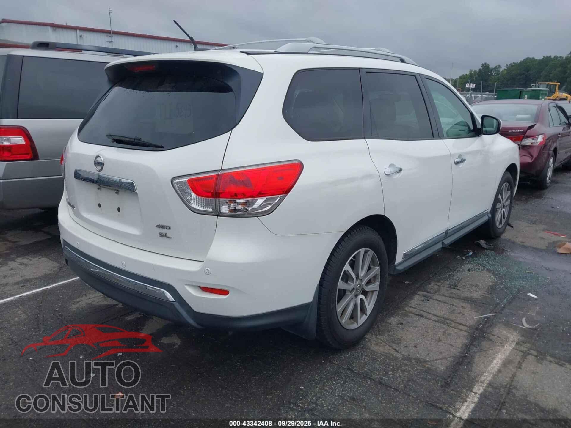NISSAN PATHFINDER 2013 - 5N1AR2MM5DC613282