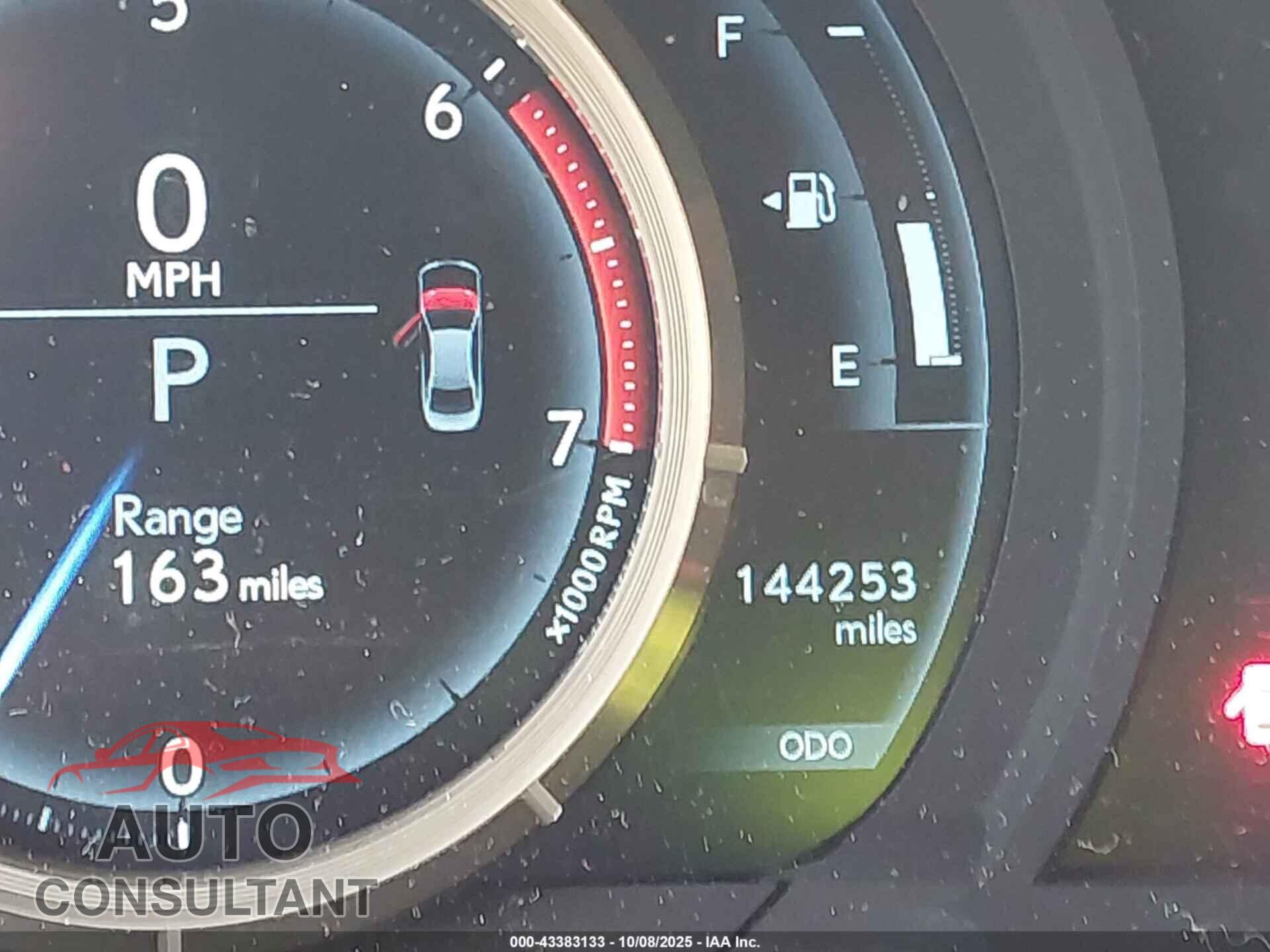 LEXUS IS 200T 2016 - JTHBA1D24G5035403