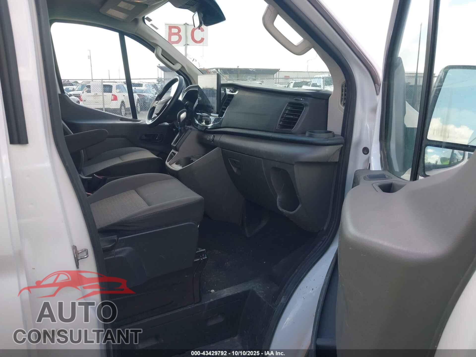 FORD TRANSIT-350 PASSENGER VAN 2023 - 1FBAX2Y80PKA48915