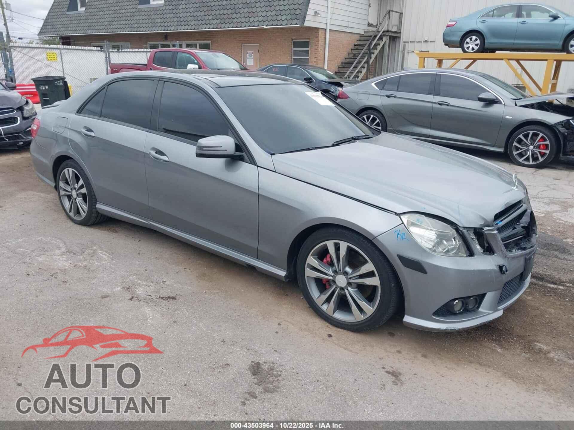 MERCEDES-BENZ E 350 2010 - WDDHF8HB2AA111012
