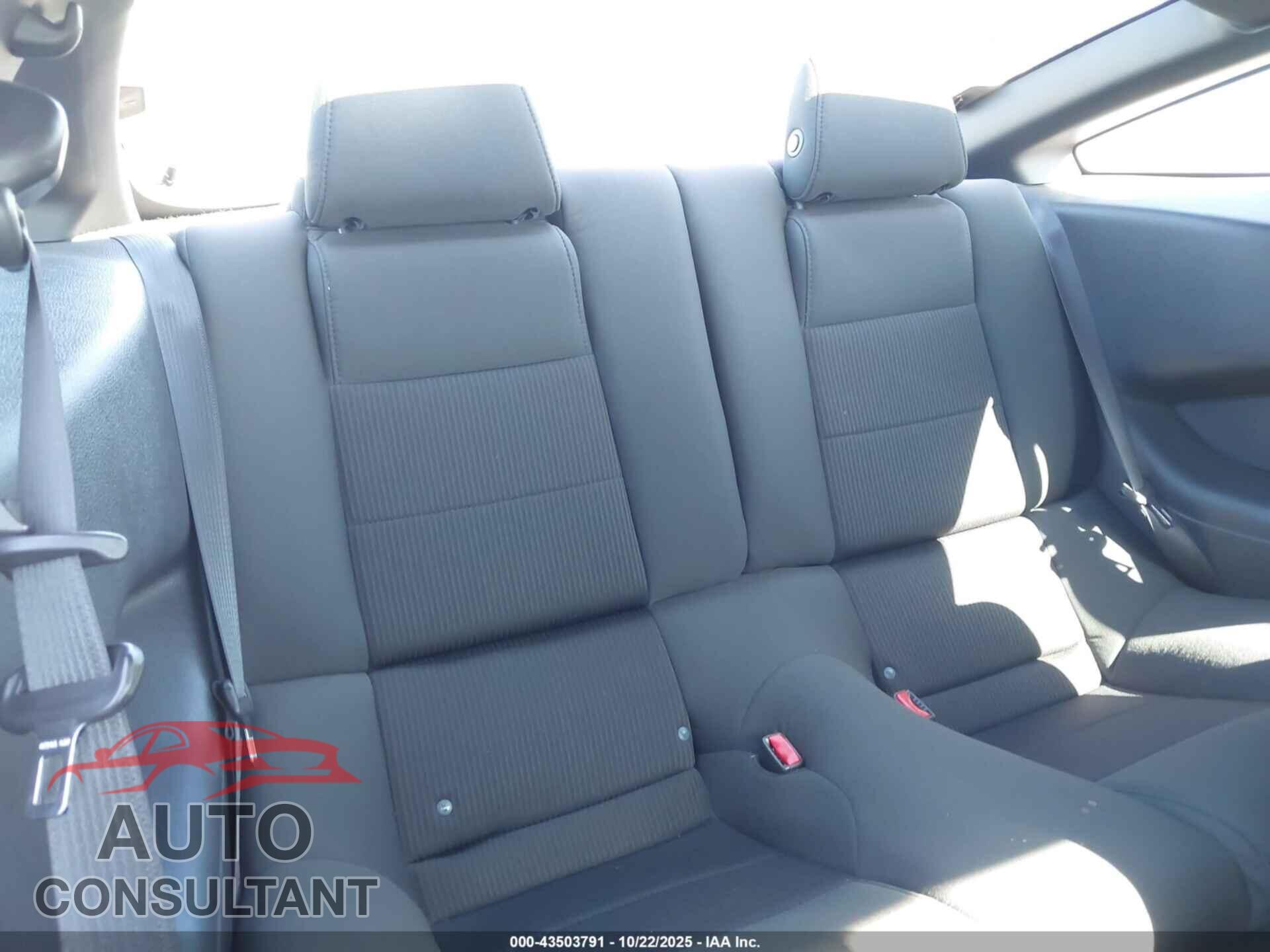 FORD MUSTANG 2014 - 1ZVBP8AM6E5245459