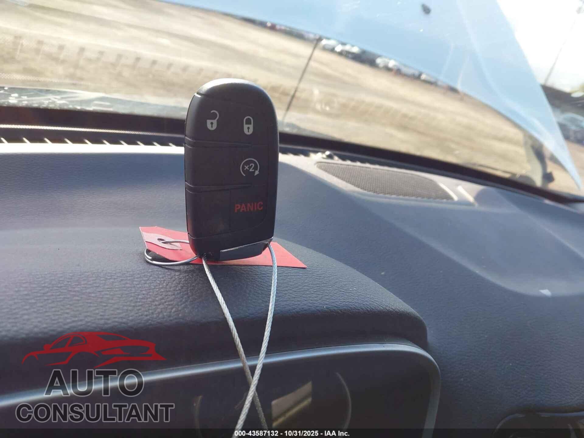 JEEP COMPASS 2018 - 3C4NJDBB9JT433443