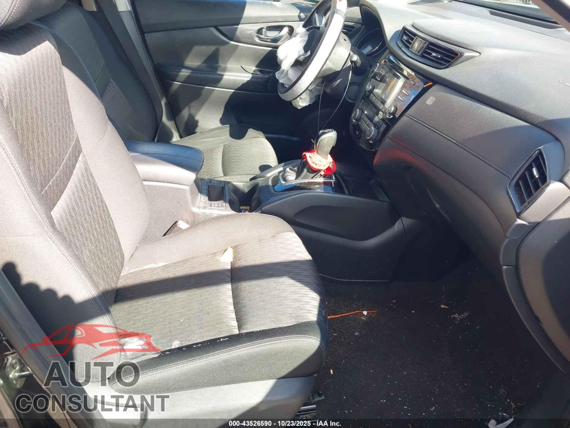 NISSAN ROGUE 2017 - KNMAT2MV4HP589568