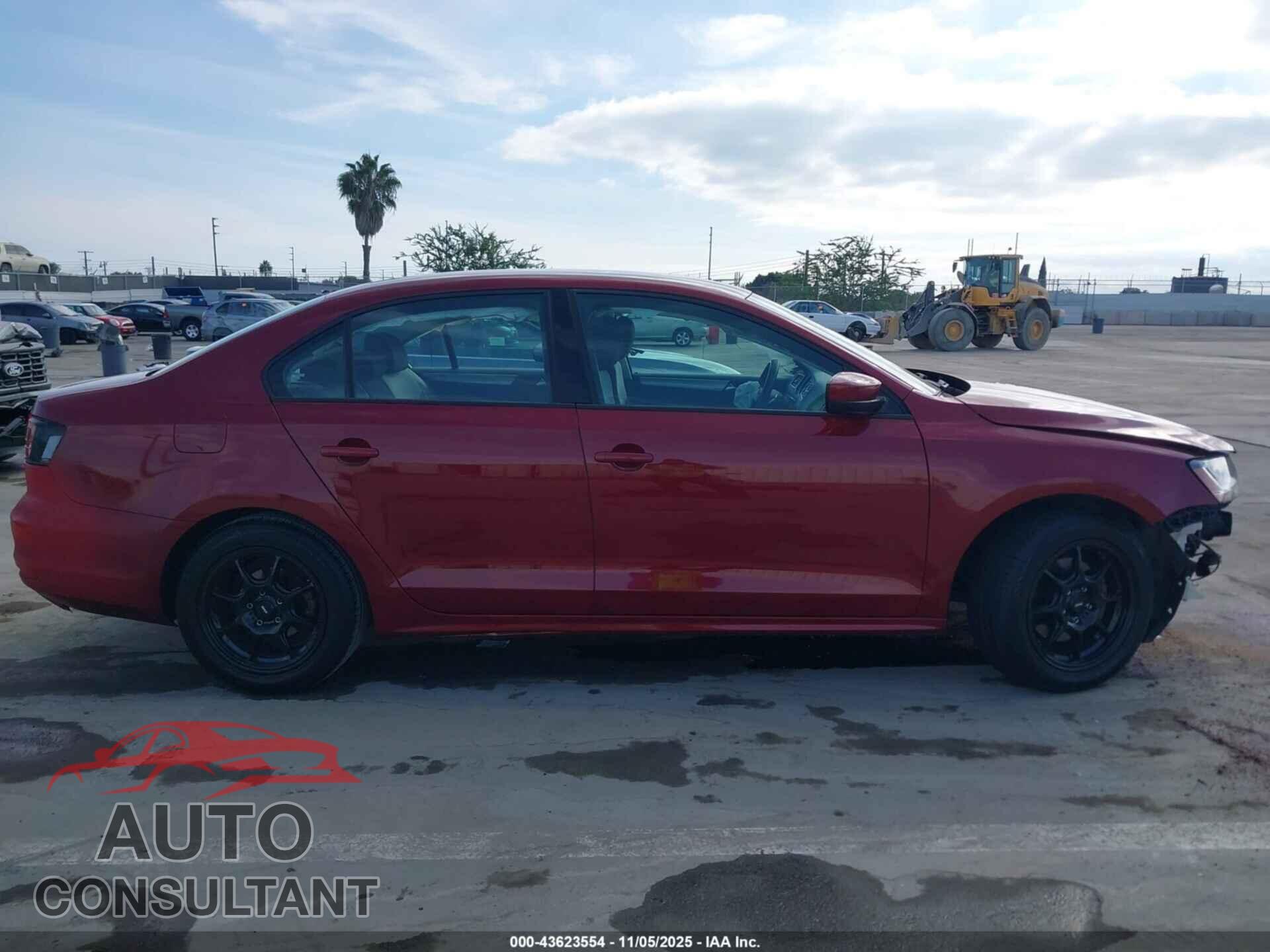 VOLKSWAGEN JETTA 2018 - 3VW2B7AJ8JM204009