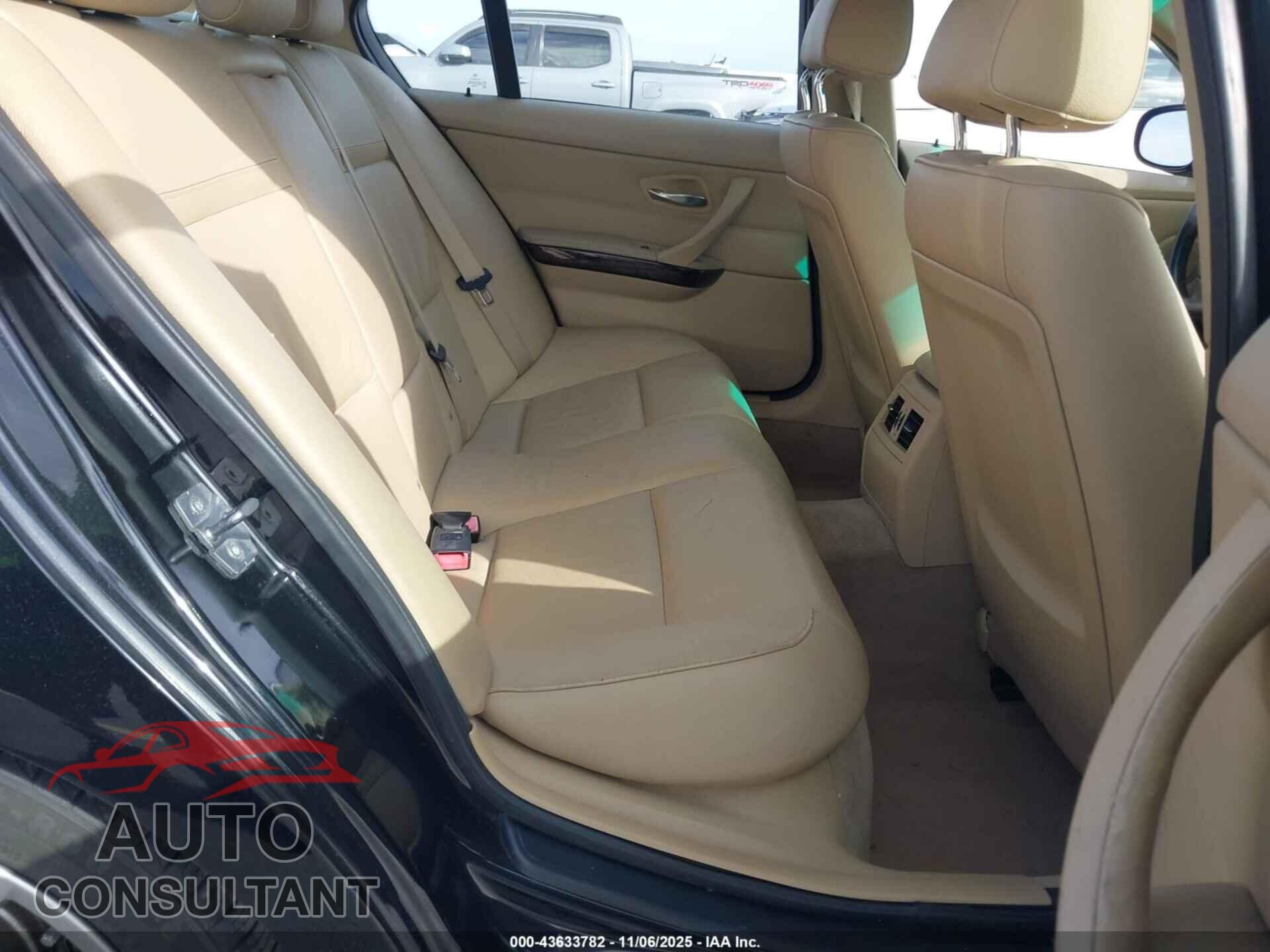 BMW 328I 2011 - WBAPH7C54BE460255