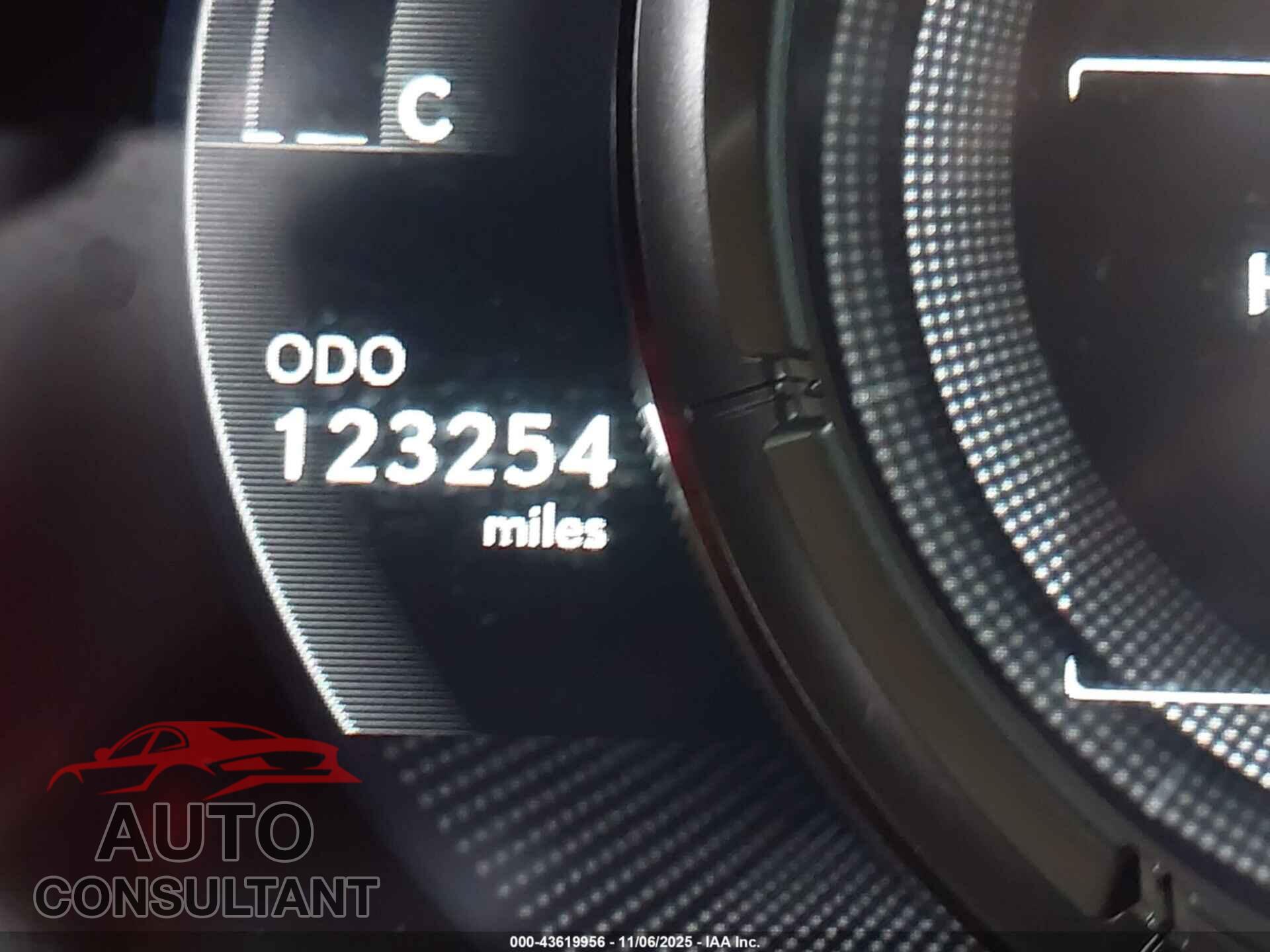 LEXUS UX 250H 2019 - JTHU9JBH1K2012373