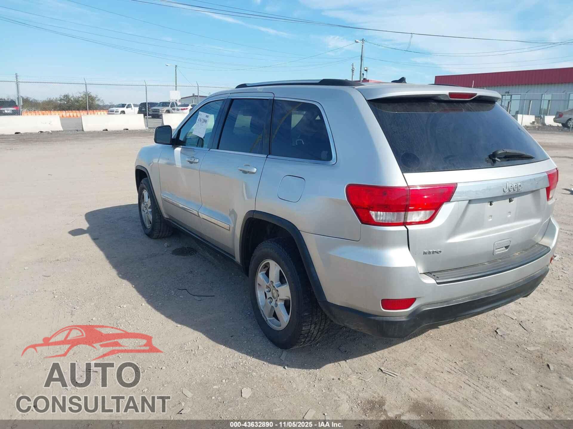 JEEP GRAND CHEROKEE 2013 - 1C4RJEAG3DC588249