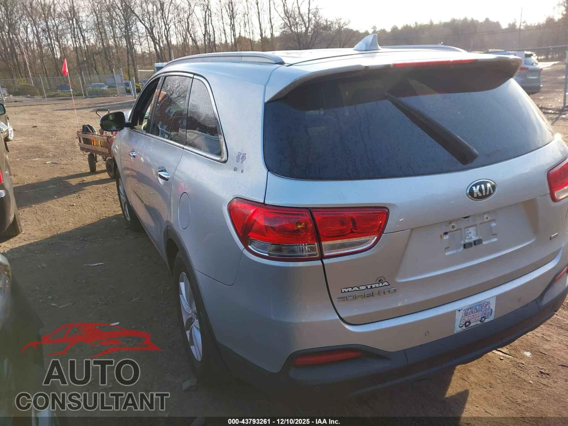 KIA SORENTO 2017 - 5XYPGDA32HG219025