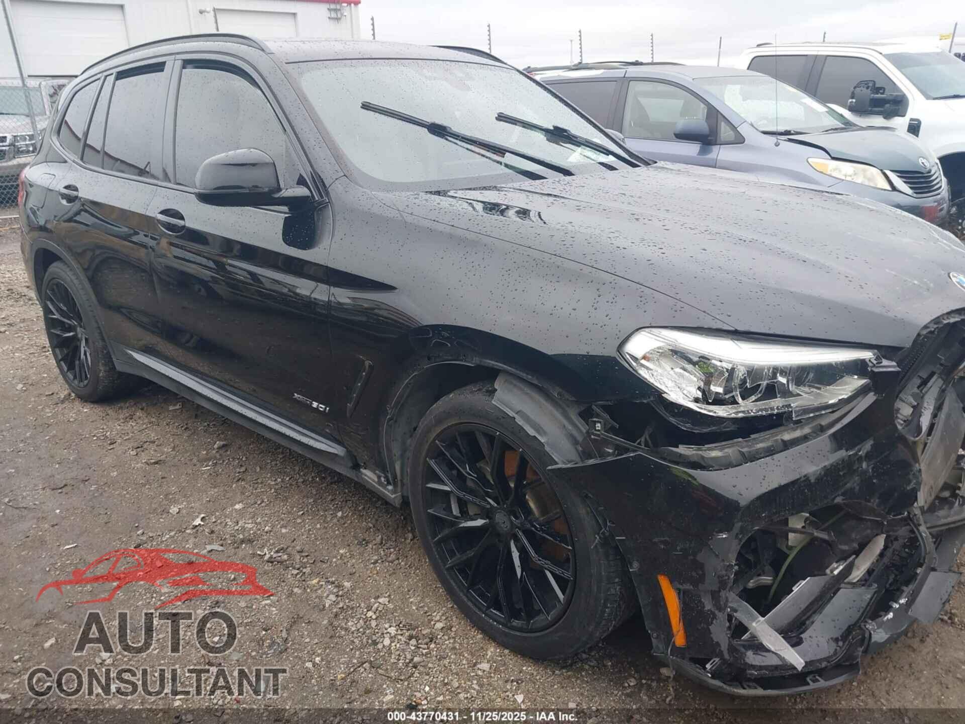 BMW X3 2018 - 5UXTR9C59JLD57080
