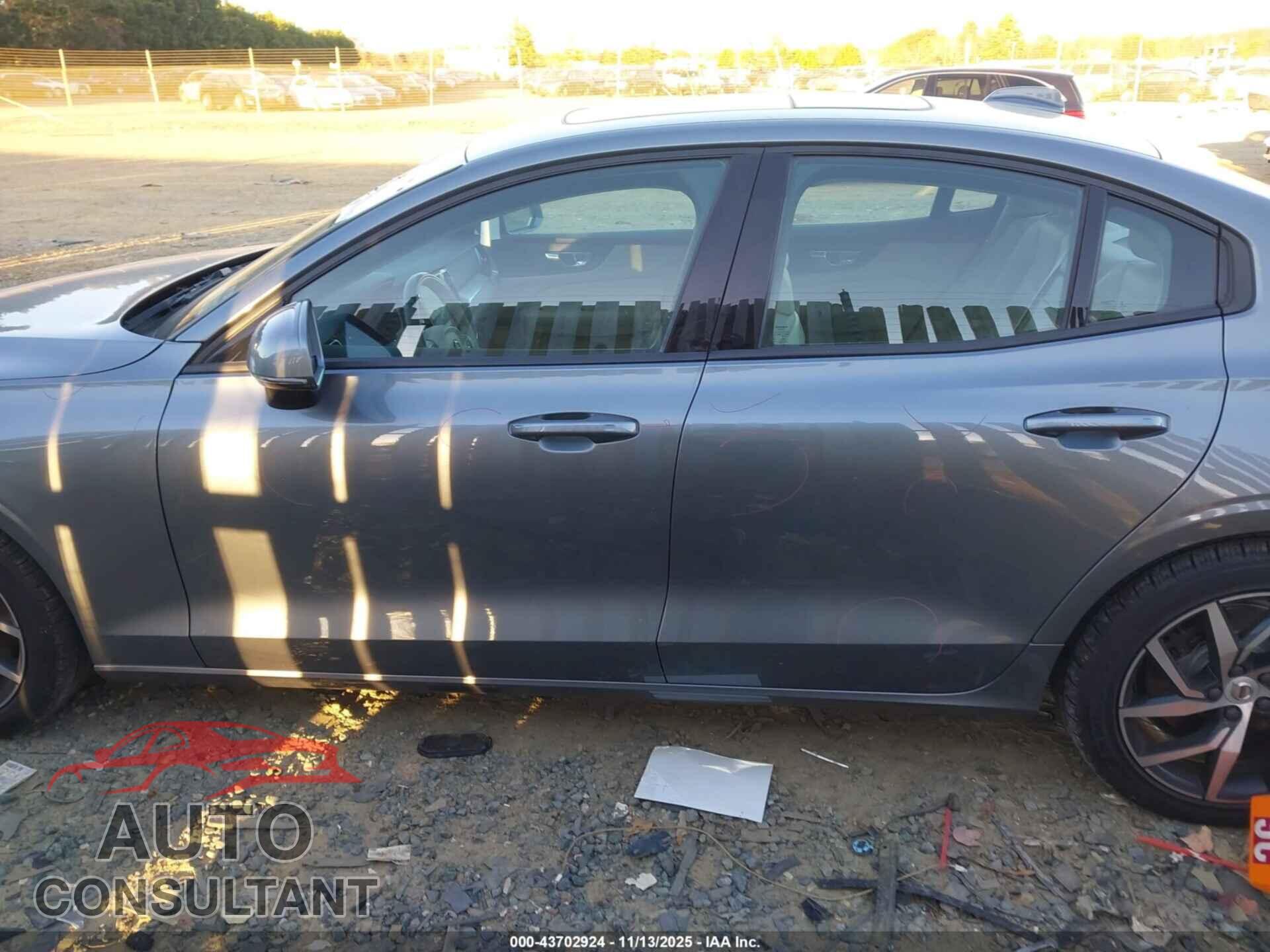 VOLVO S60 2019 - 7JRA22TK9KG002056