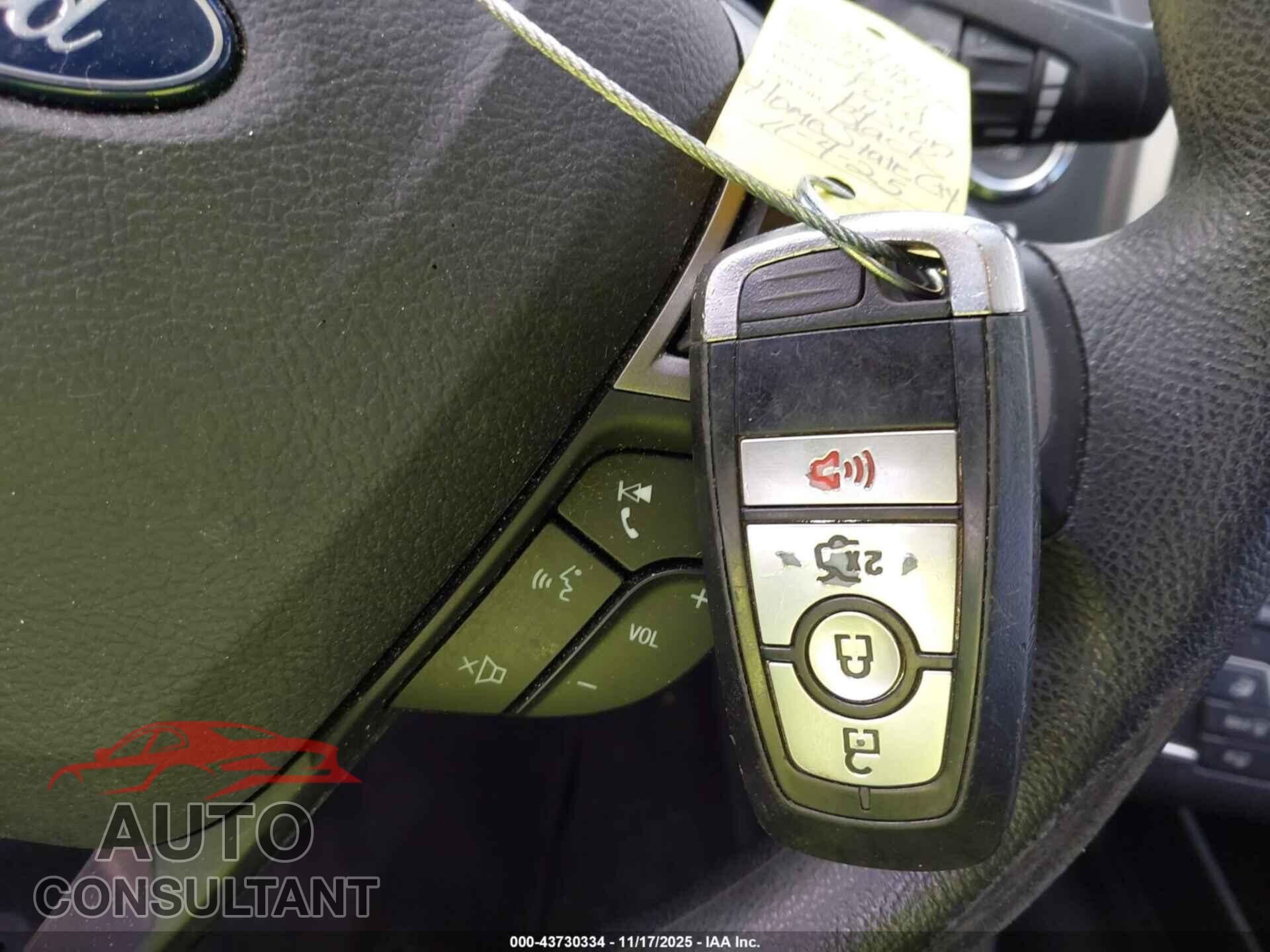 FORD FUSION 2020 - 3FA6P0HDXLR111159