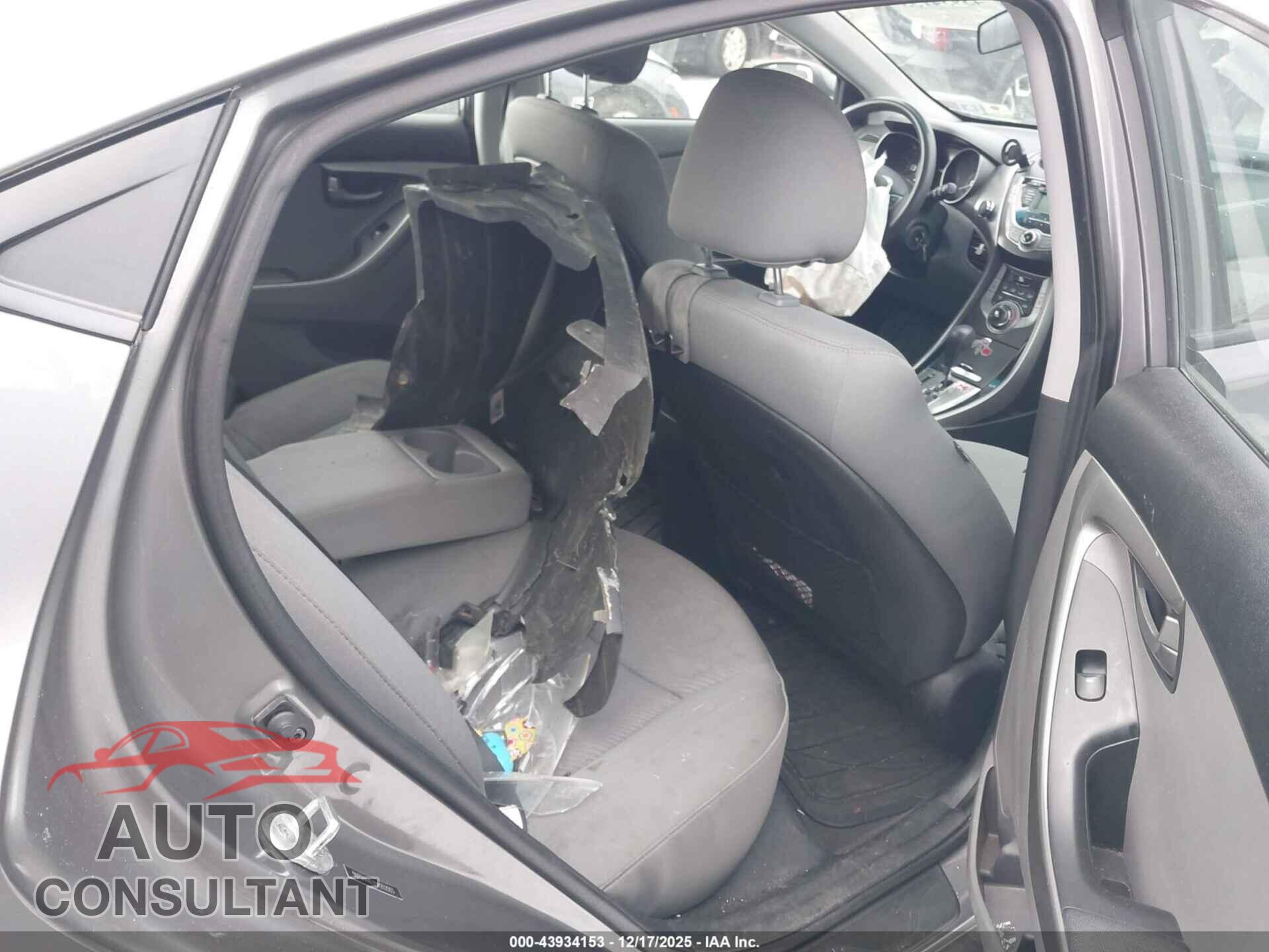 HYUNDAI ELANTRA 2013 - 5NPDH4AE0DH202003