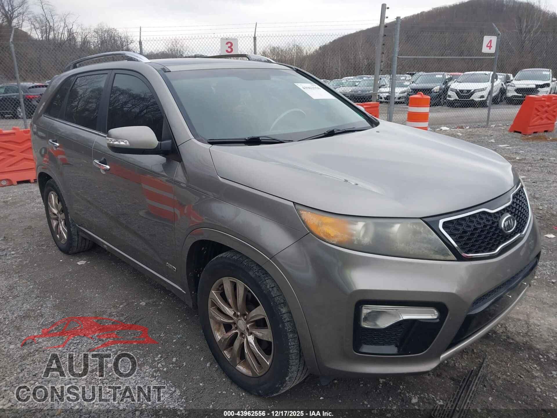 KIA SORENTO 2011 - 5XYKWDA27BG149484