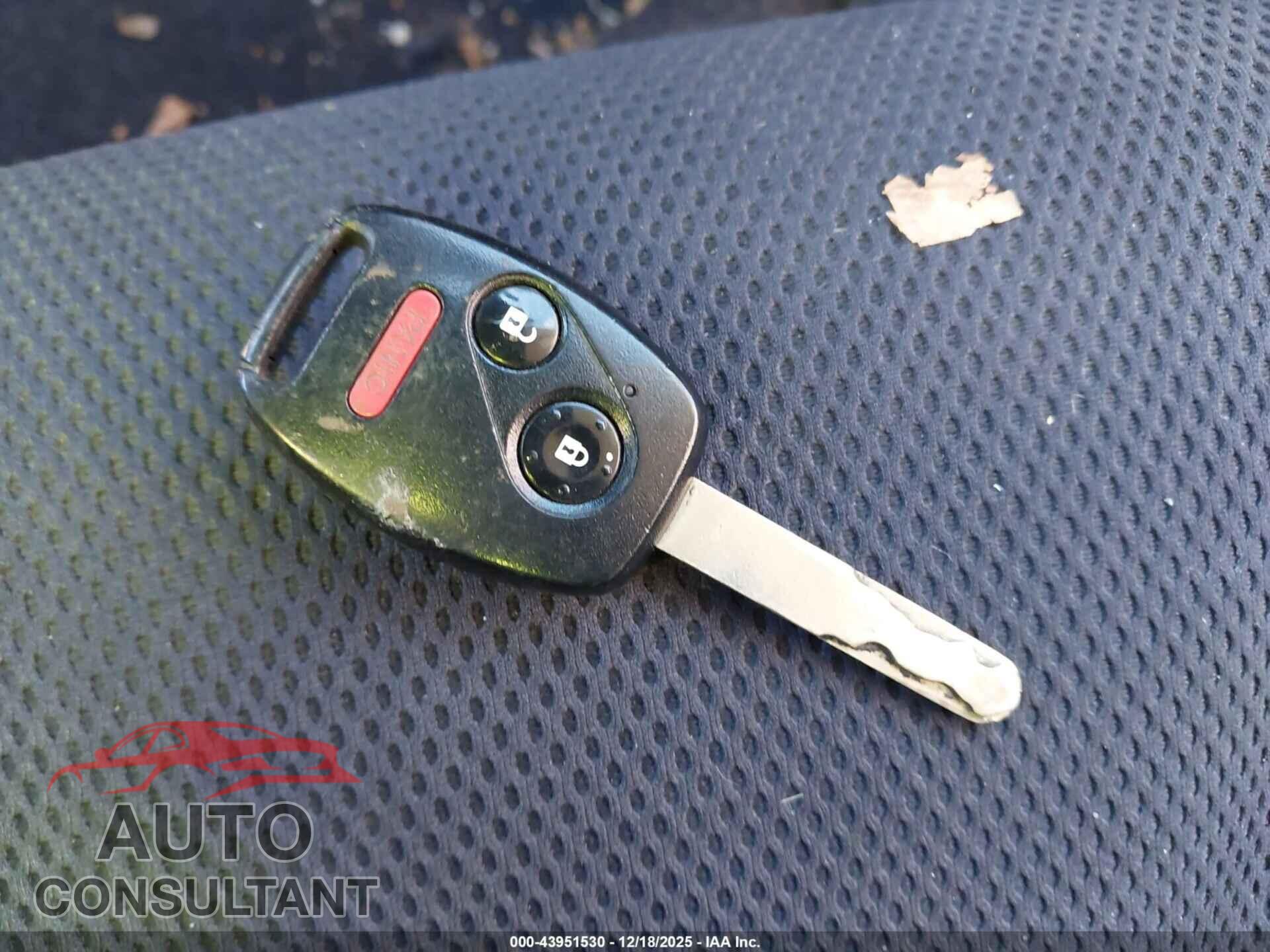 HONDA FIT 2012 - JHMGE8H54CC011485