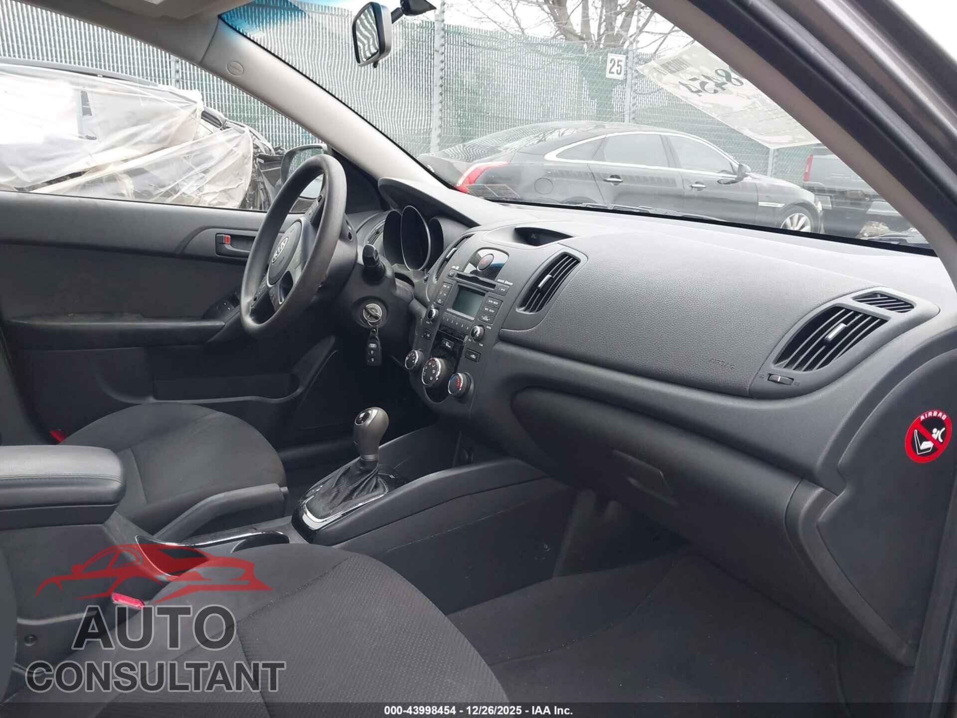 KIA FORTE 2012 - KNAFU4A2XC5533628