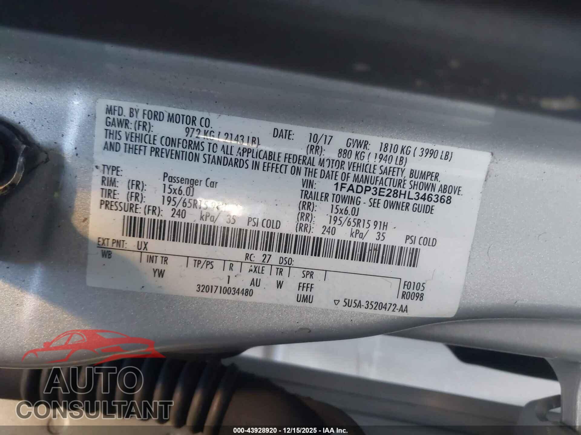 FORD FOCUS 2017 - 1FADP3E28HL346368