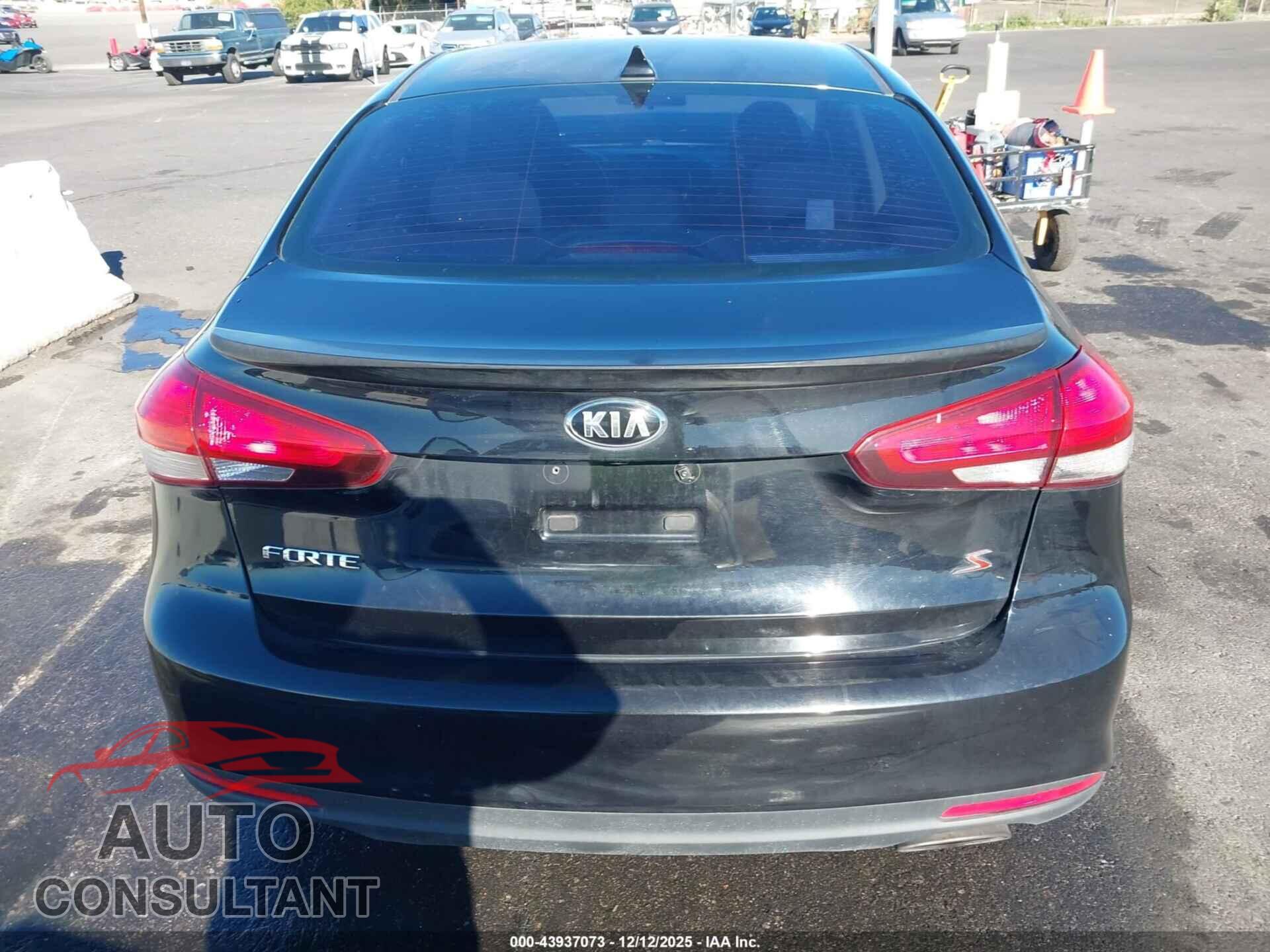 KIA FORTE 2018 - 3KPFL4A79JE283821