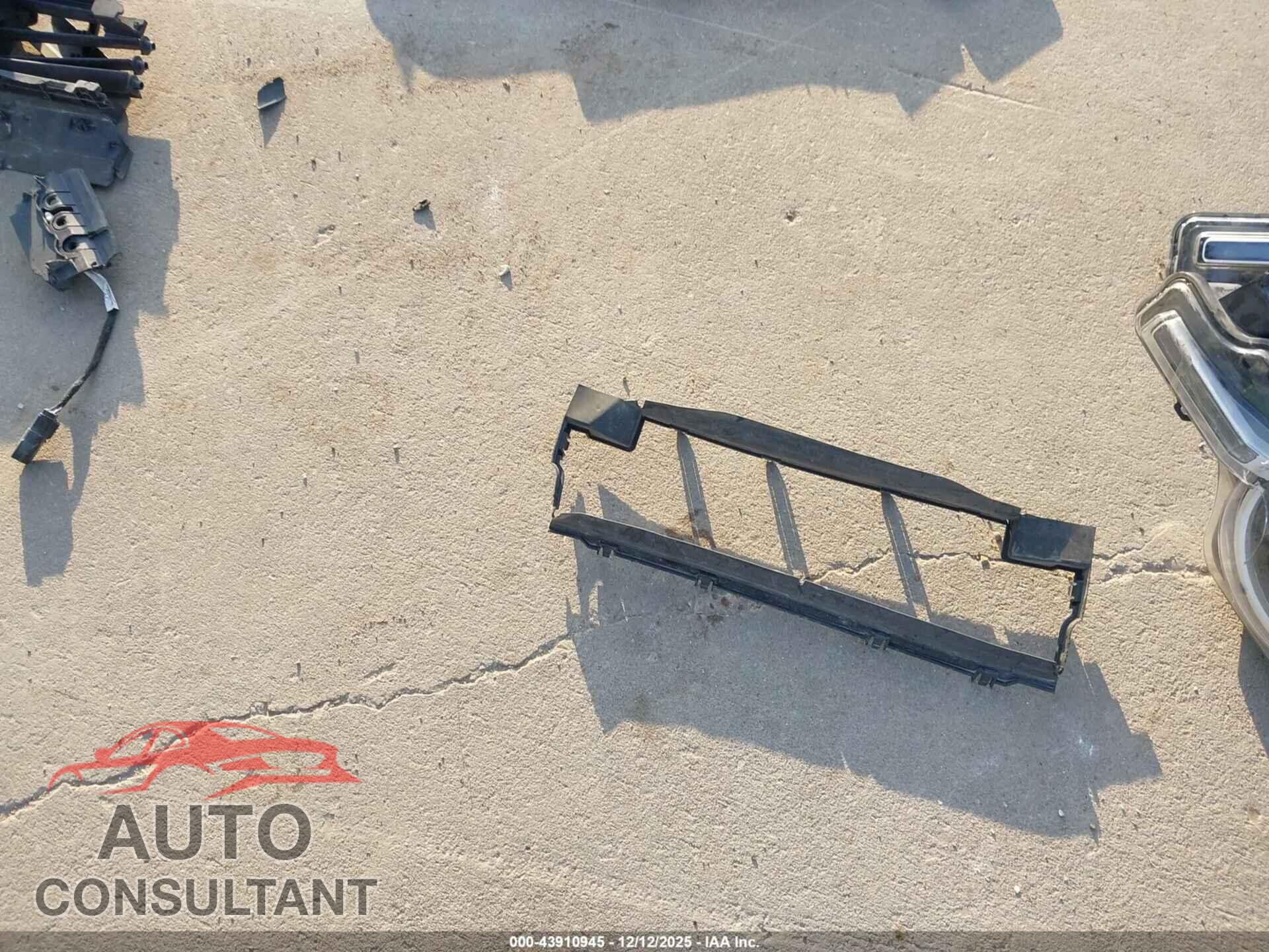FORD BRONCO 2024 - 1FMDE7BH7RLA98935