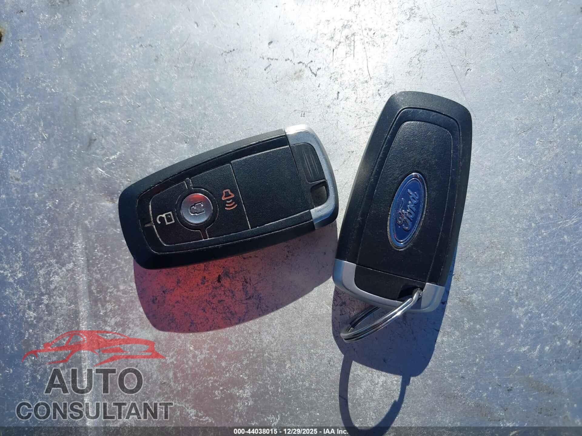 FORD EXPLORER 2018 - 1FM5K7D85JGB44236