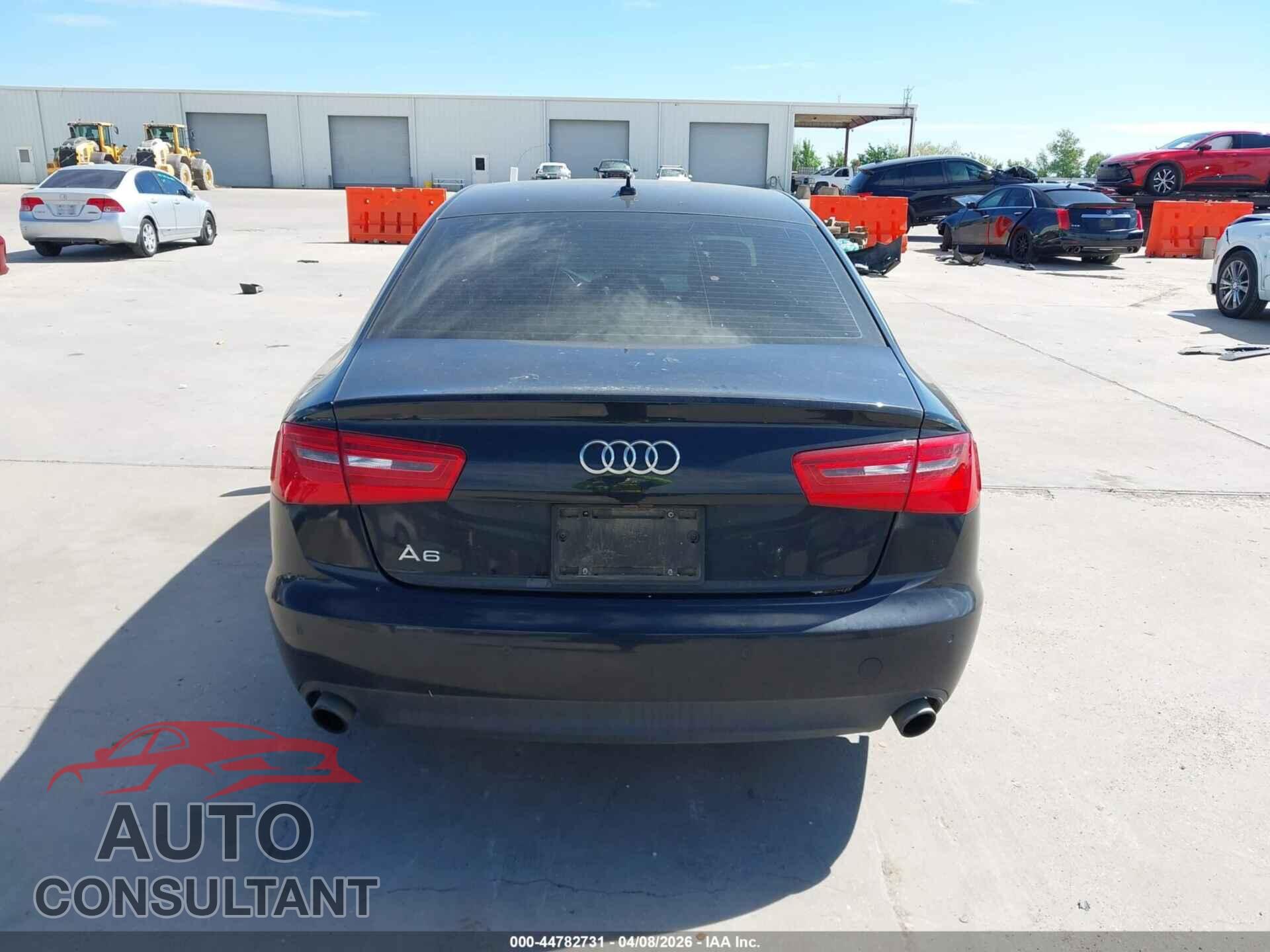 AUDI A6 2013 - WAUDFAFC8DN008621