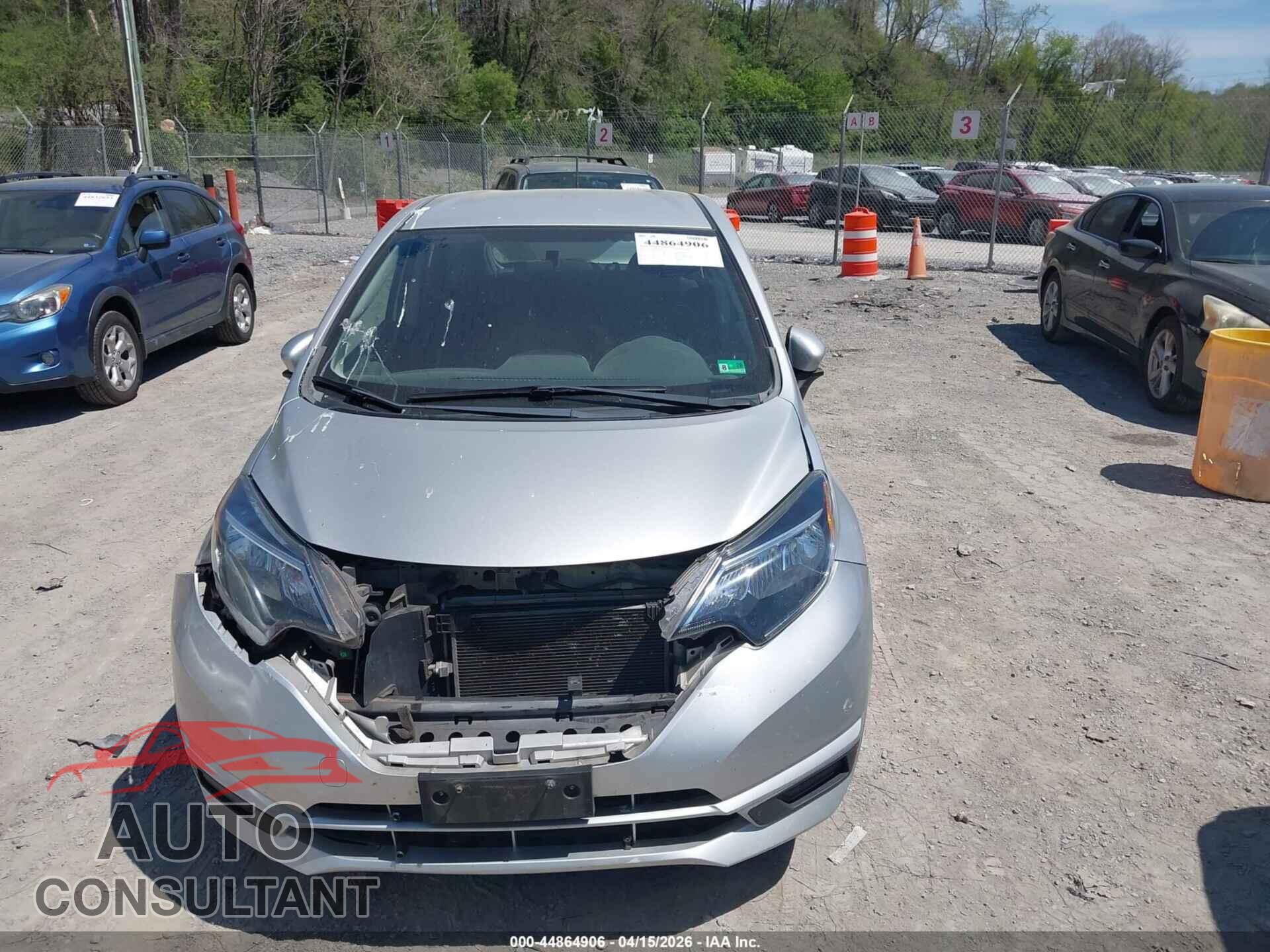NISSAN VERSA NOTE 2017 - 3N1CE2CP1HL368479
