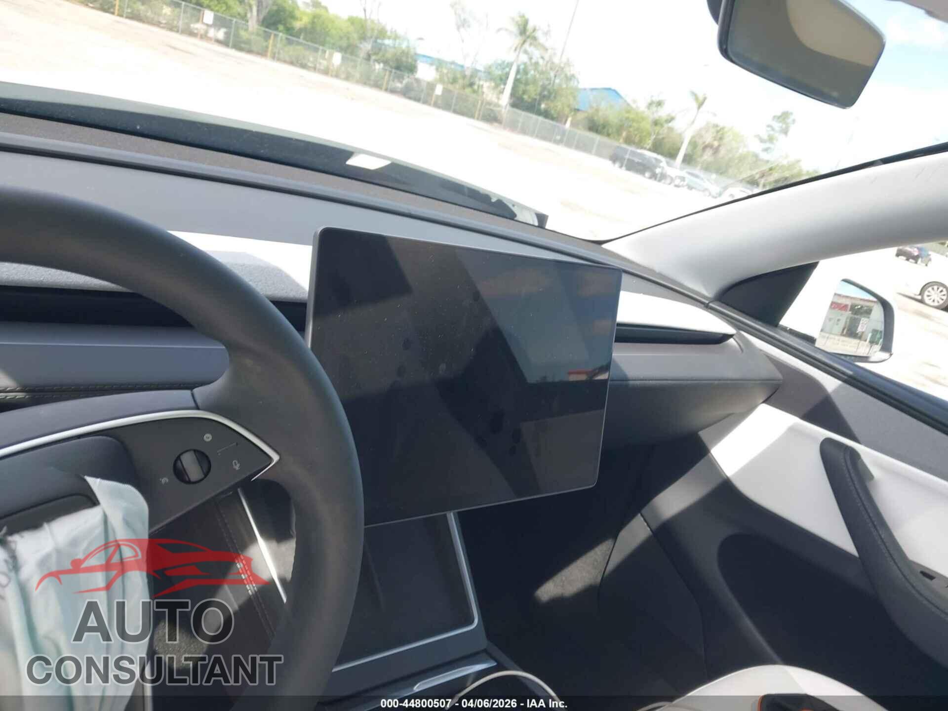 TESLA MODEL Y 2026 - 7SAYGDED3TA455562
