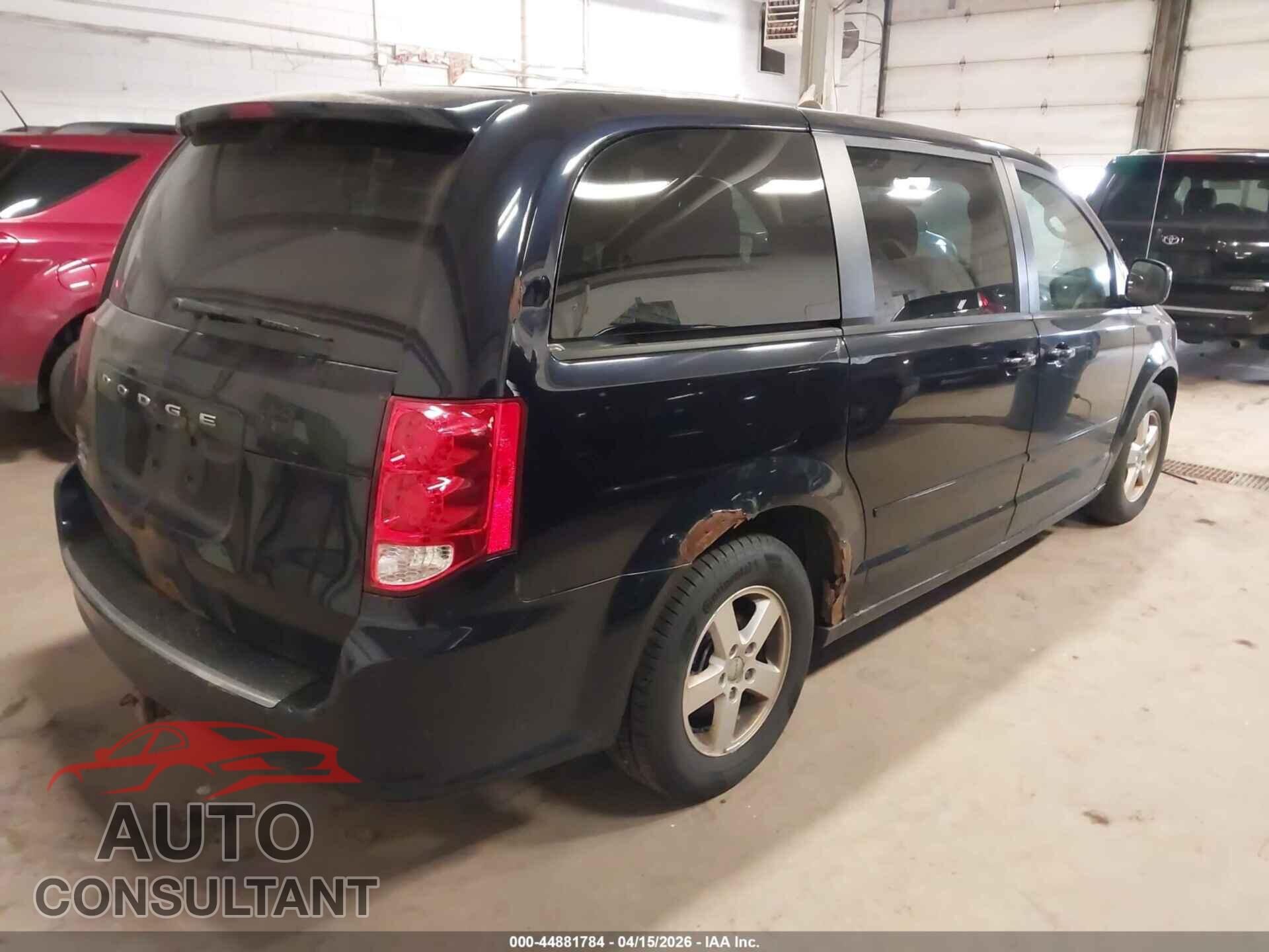 DODGE GRAND CARAVAN 2011 - 2D4RN3DG8BR674040