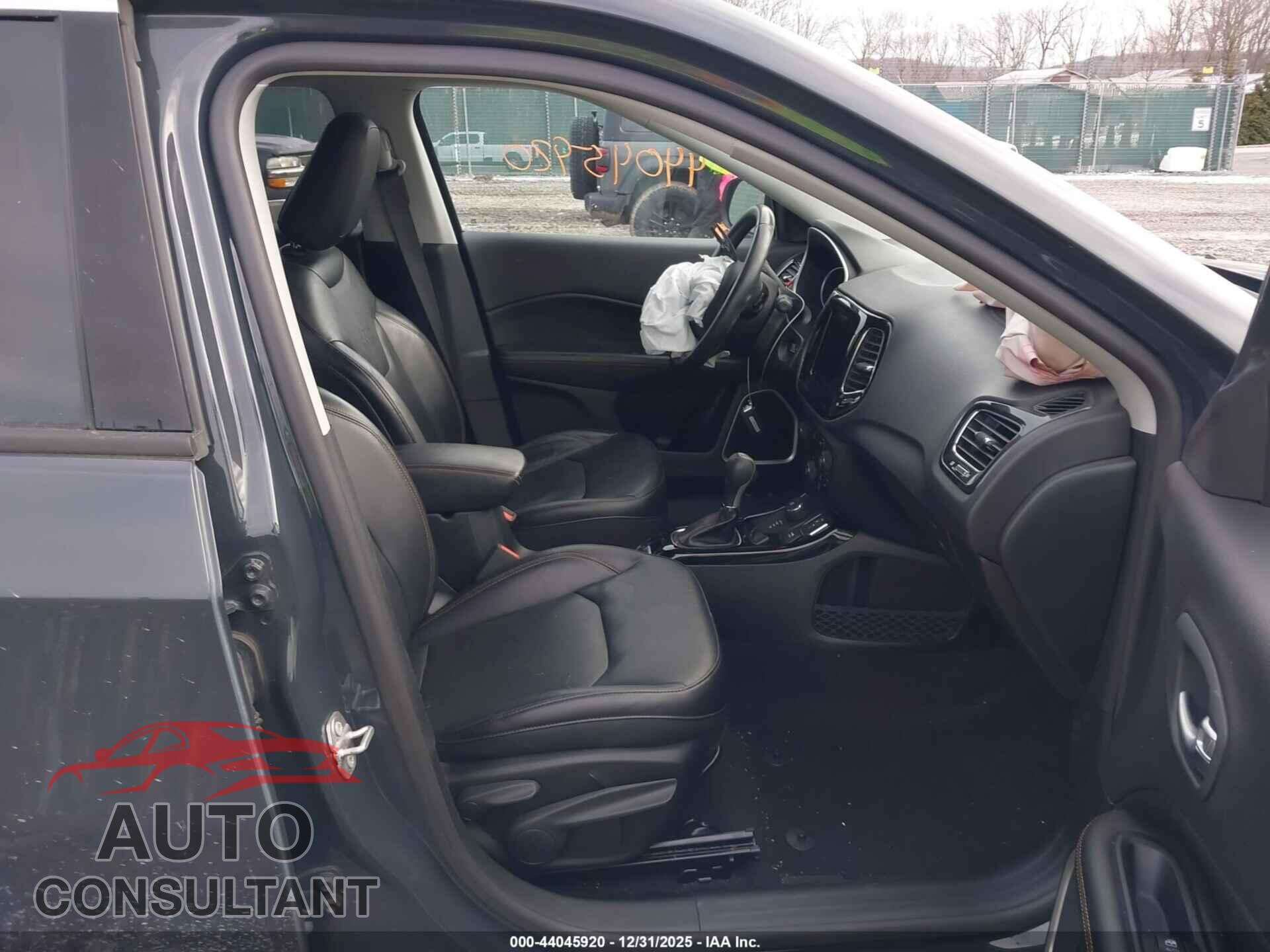 JEEP NEW COMPASS 2017 - 3C4NJDCB9HT597719