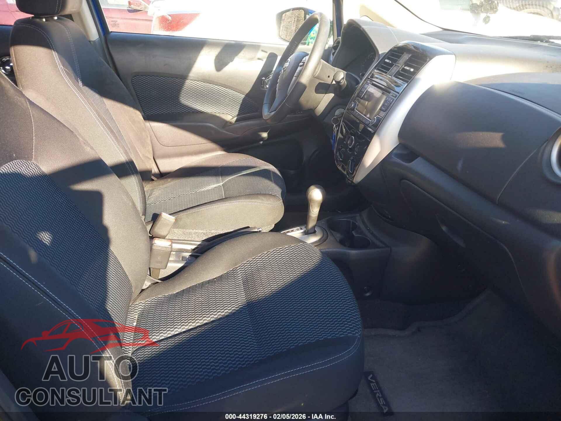 NISSAN VERSA NOTE 2015 - 3N1CE2CP2FL358234