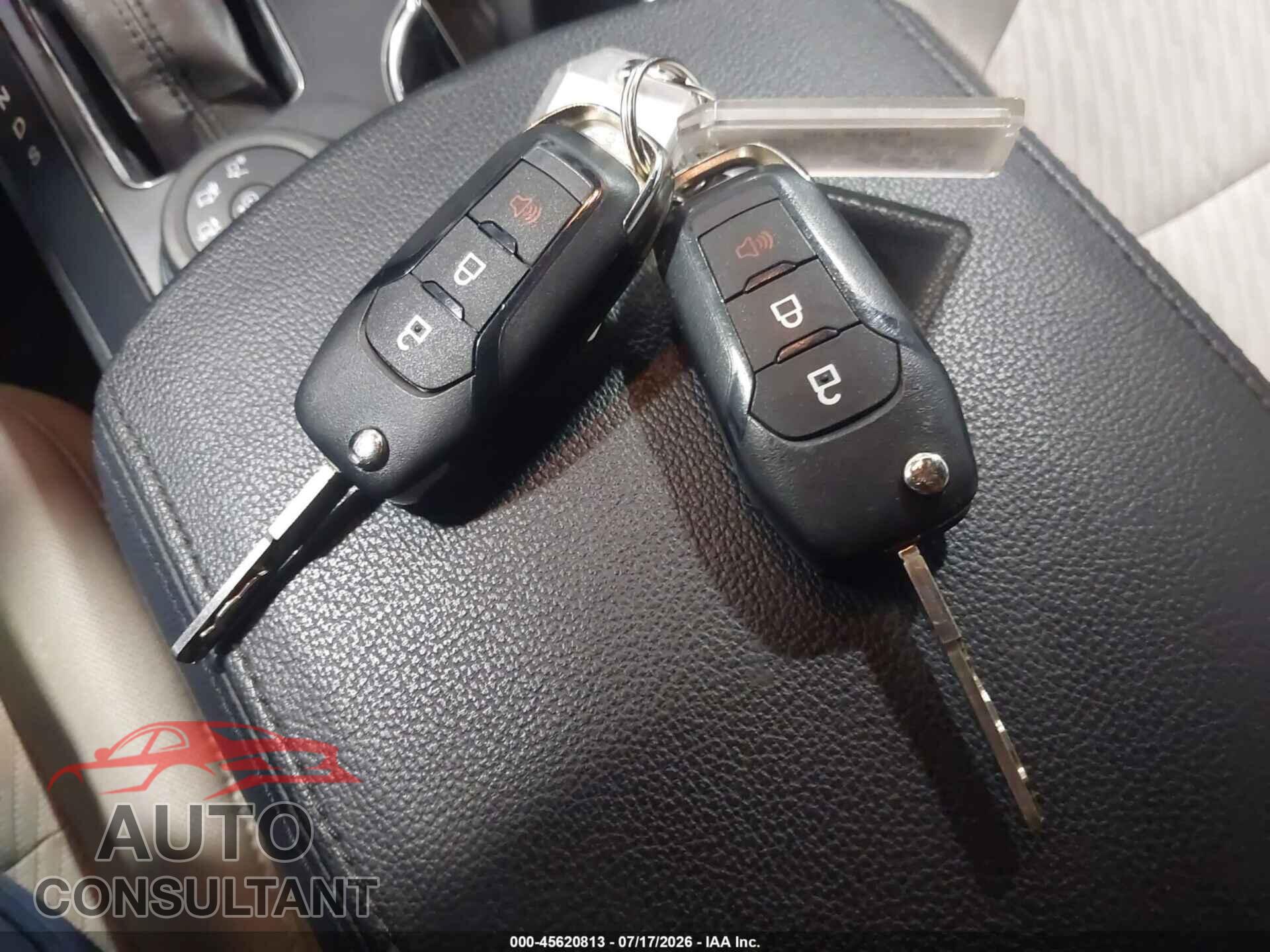 FORD EXPLORER 2018 - 1FM5K8B83JGB95274