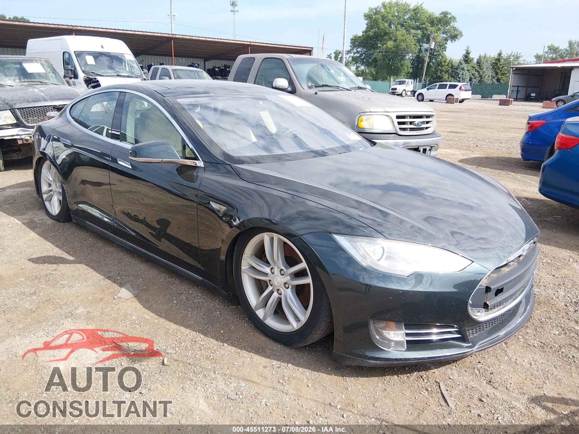 TESLA MODEL S 2013 - 5YJSA1CN2DFP05490