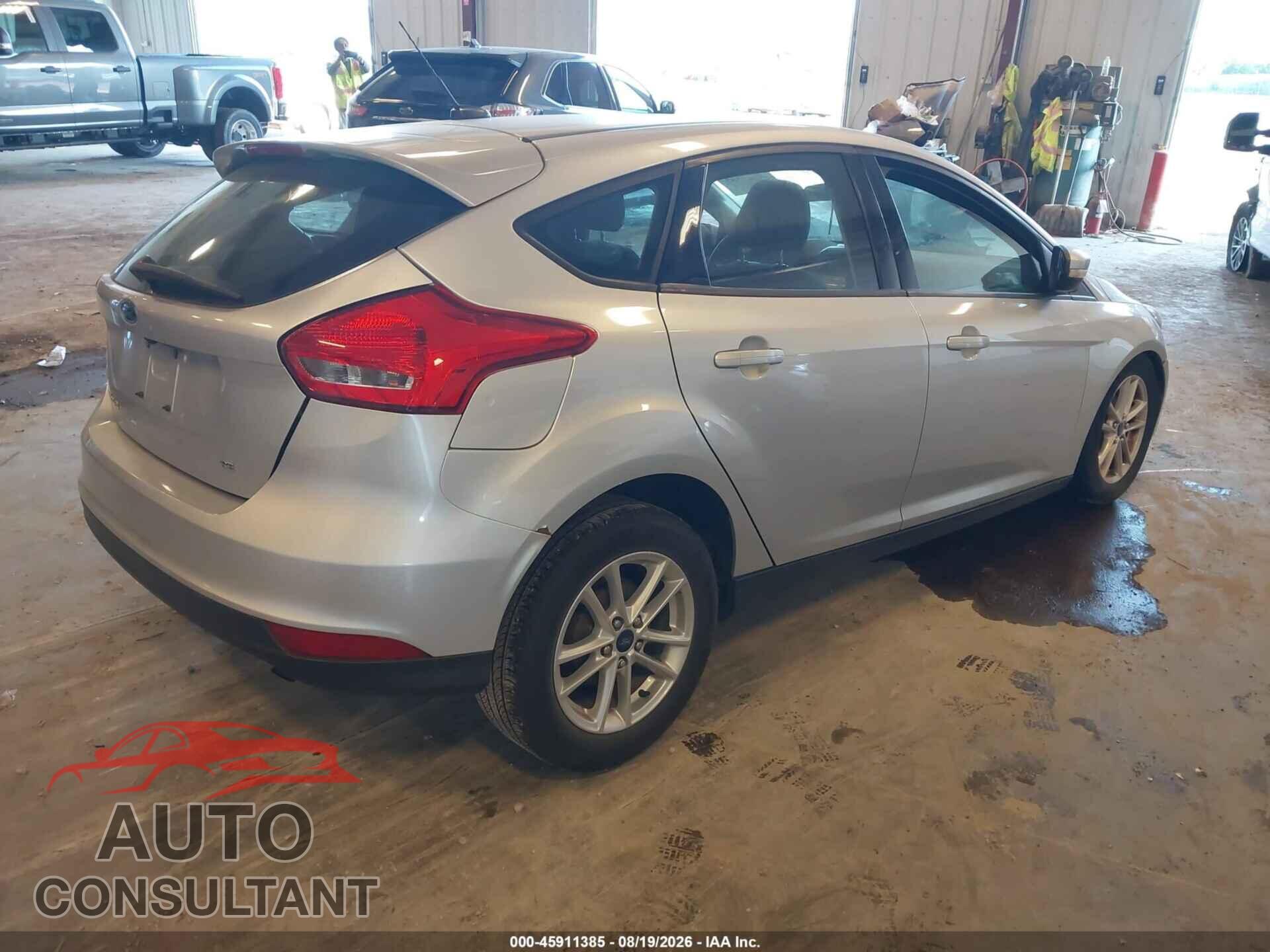 FORD FOCUS 2017 - 1FADP3K21HL203976