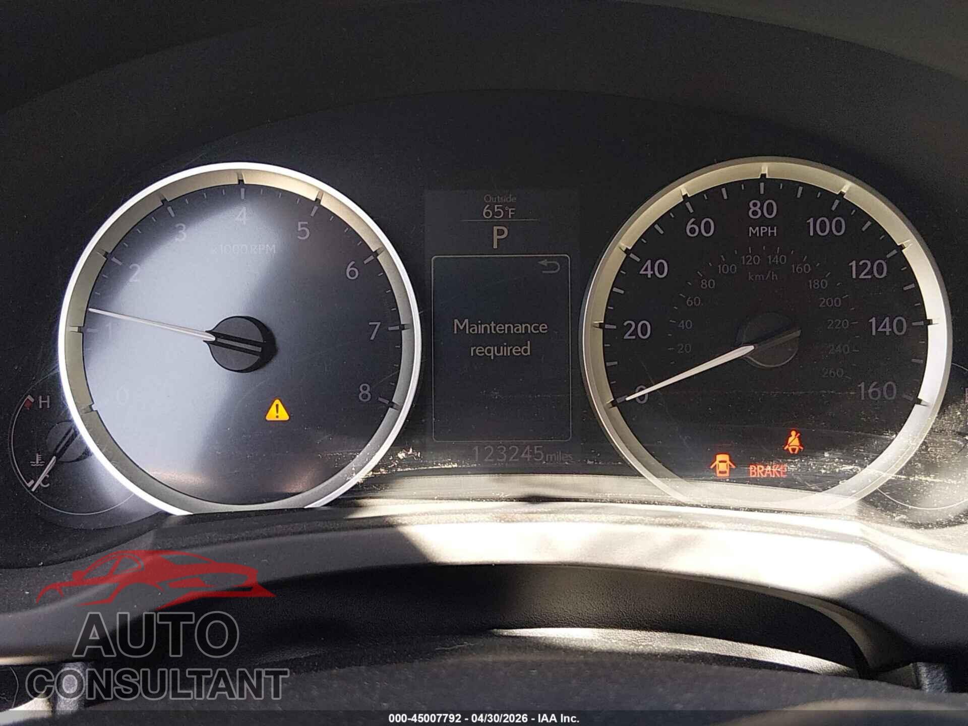 LEXUS IS 250 2015 - JTHBF1D28F5081428