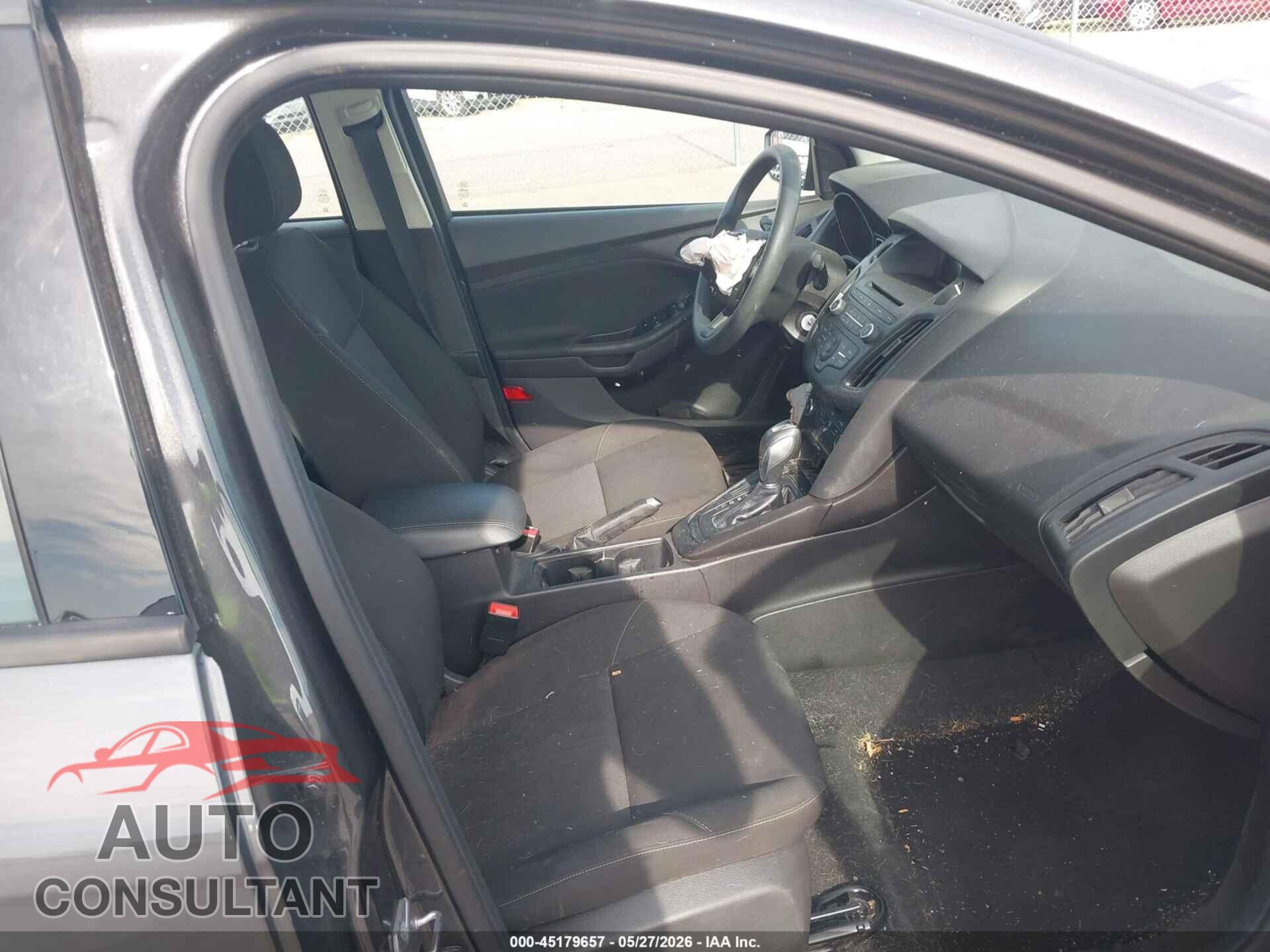 FORD FOCUS 2015 - 1FADP3F24FL209620