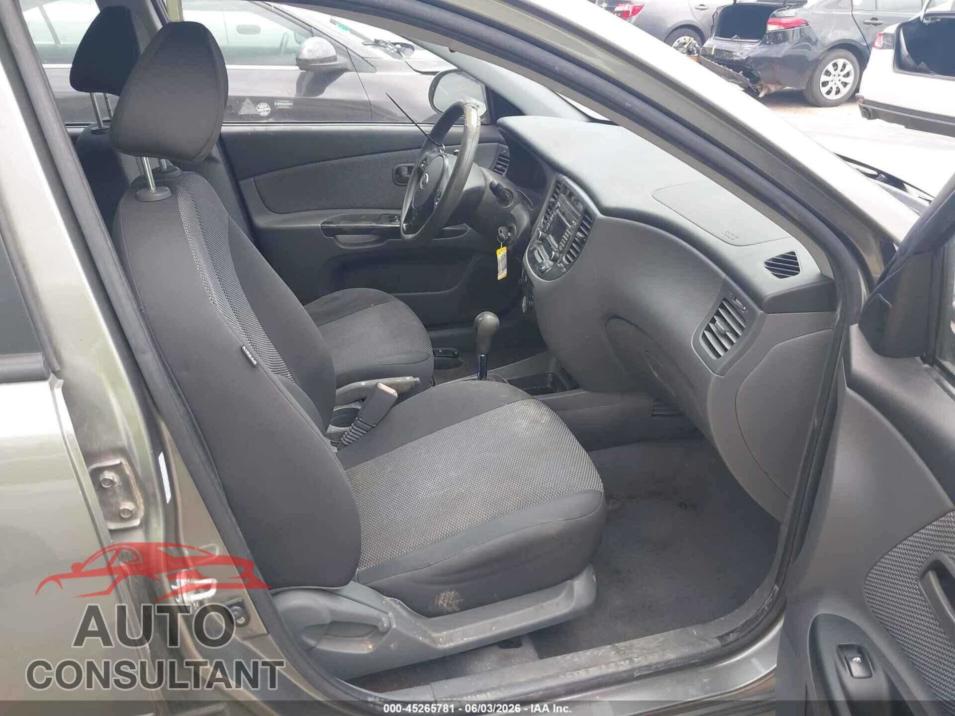 KIA RIO 2011 - KNADH4A34B6868252