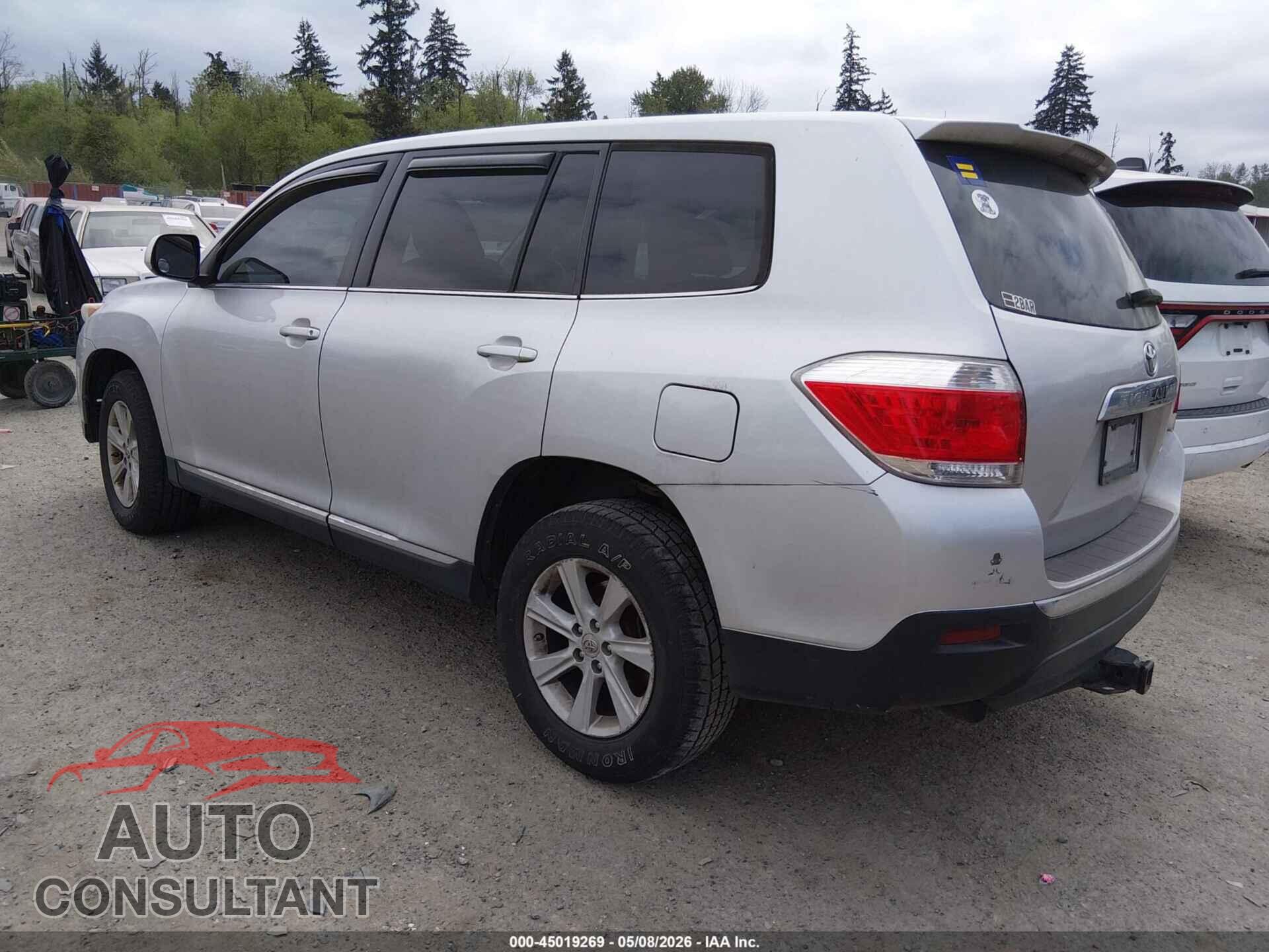 TOYOTA HIGHLANDER 2013 - 5TDBK3EH8DS209749