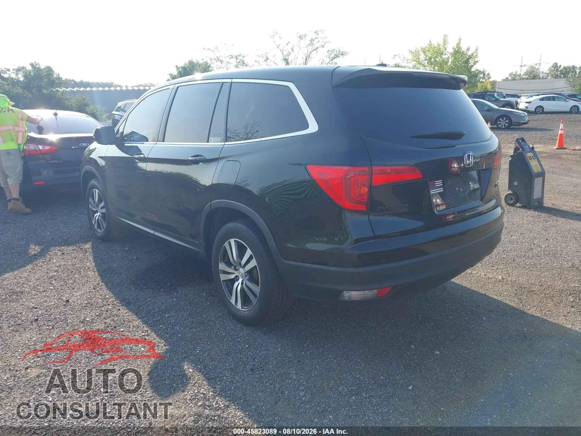 HONDA PILOT 2017 - 5FNYF6H77HB048372