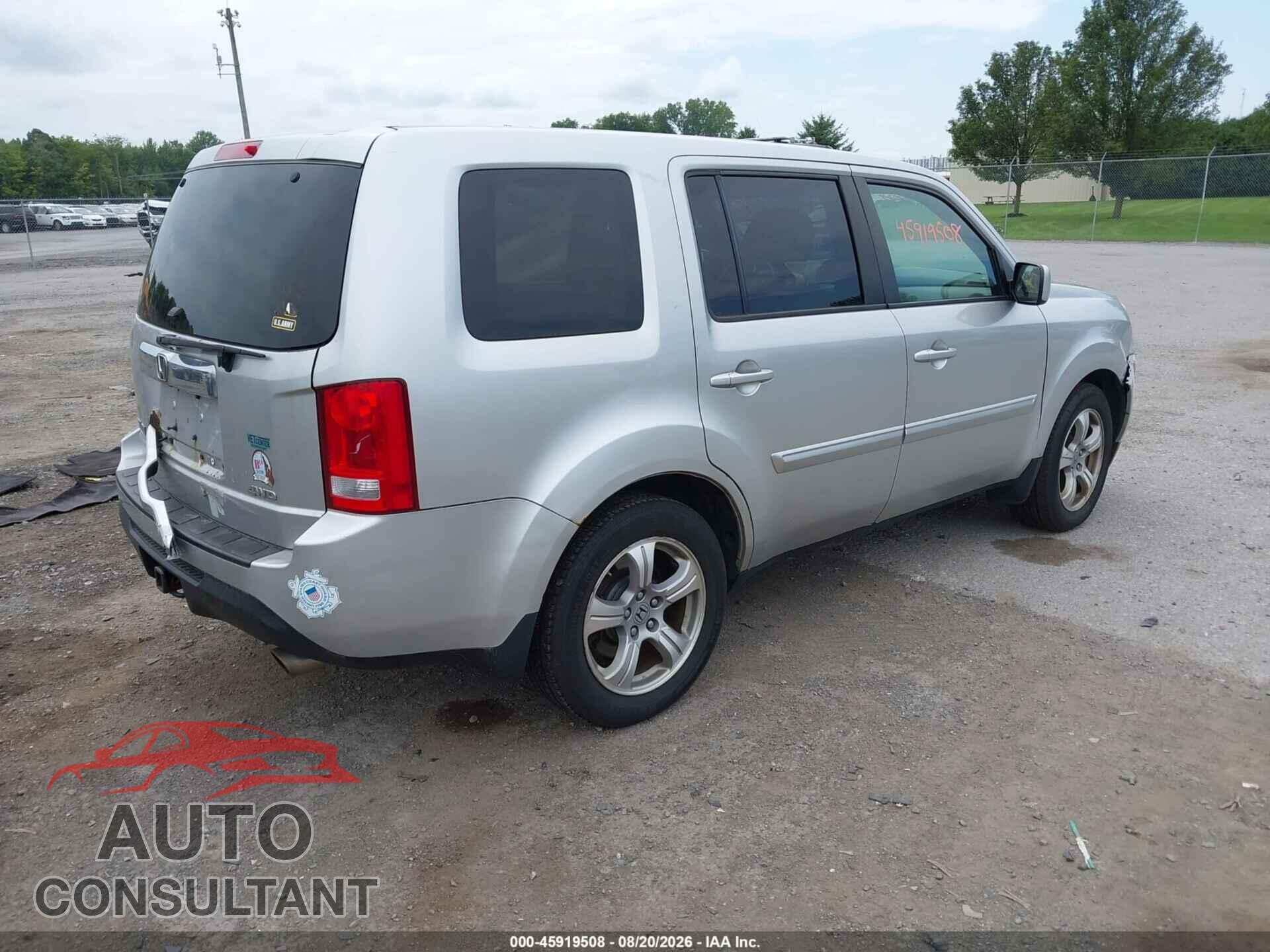 HONDA PILOT 2013 - 5FNYF4H48DB011898