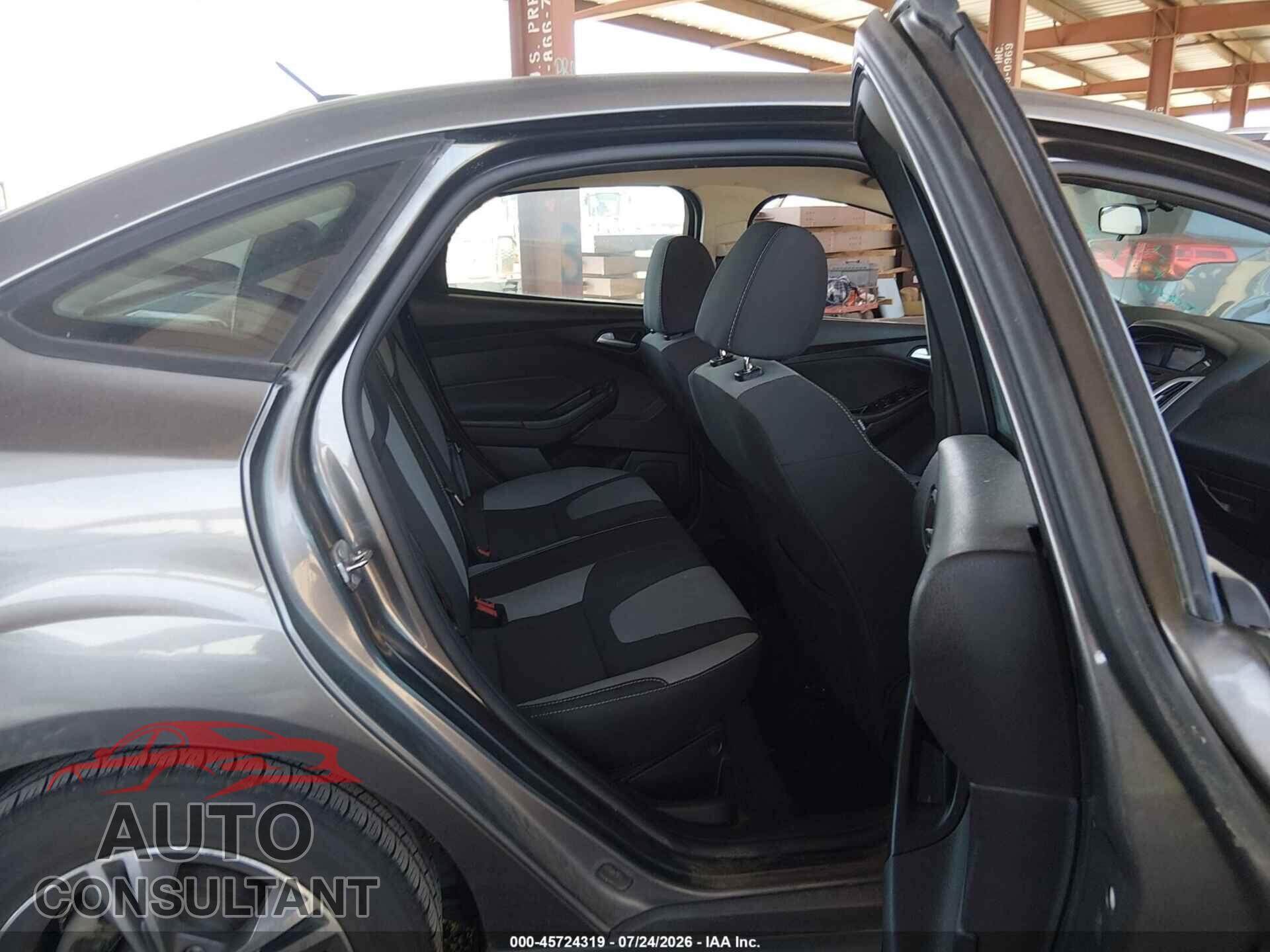 FORD FOCUS 2014 - 1FADP3F25EL300216