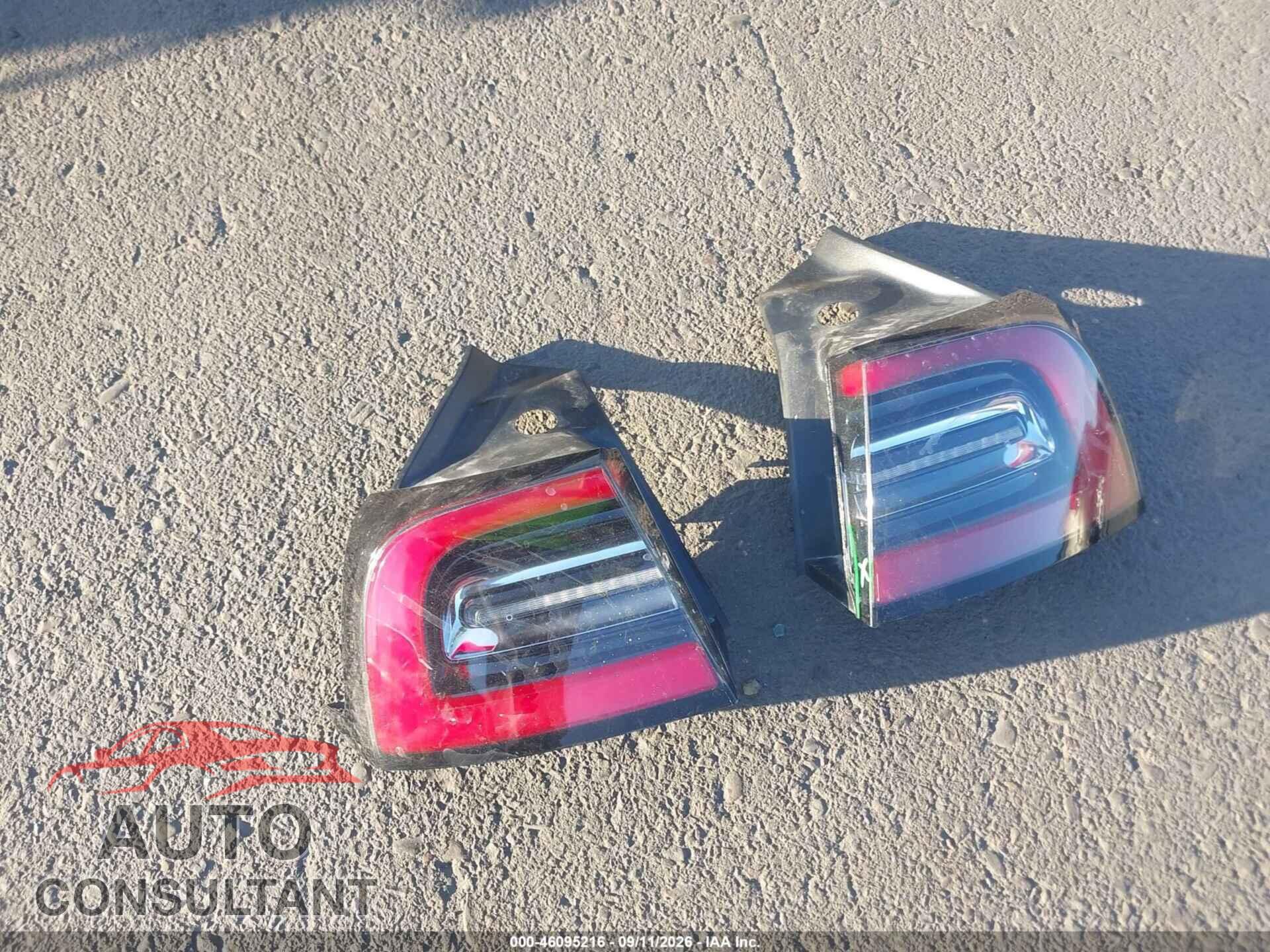 TESLA MODEL 3 2021 - 5YJ3E1EA8MF009462
