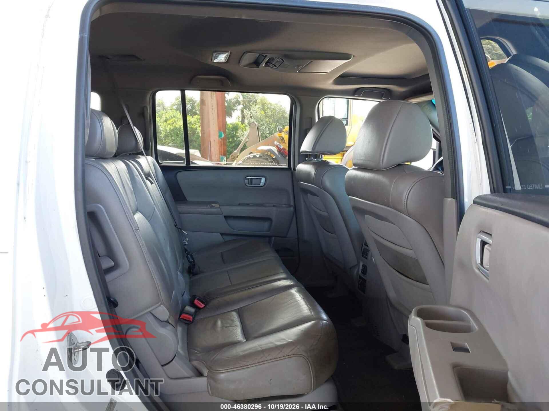 HONDA PILOT 2011 - 5FNYF3H61BB005708