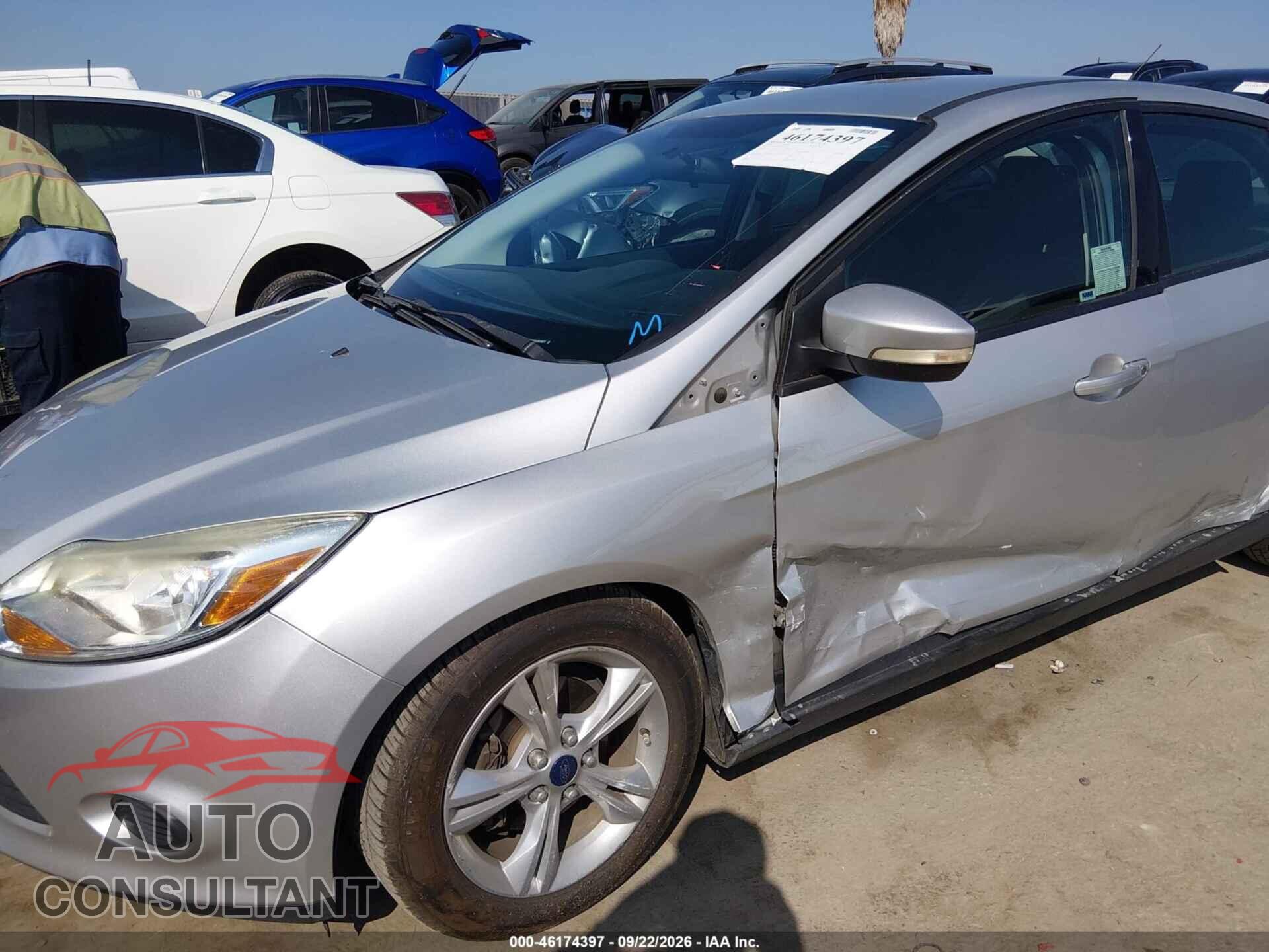 FORD FOCUS 2014 - 1FADP3F2XEL261977