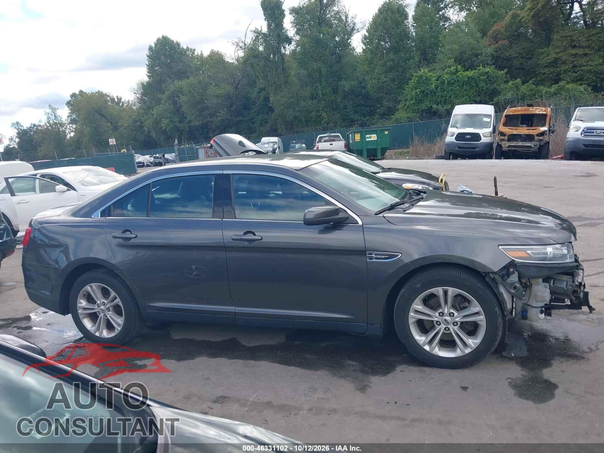 FORD TAURUS 2018 - 1FAHP2E86JG116844